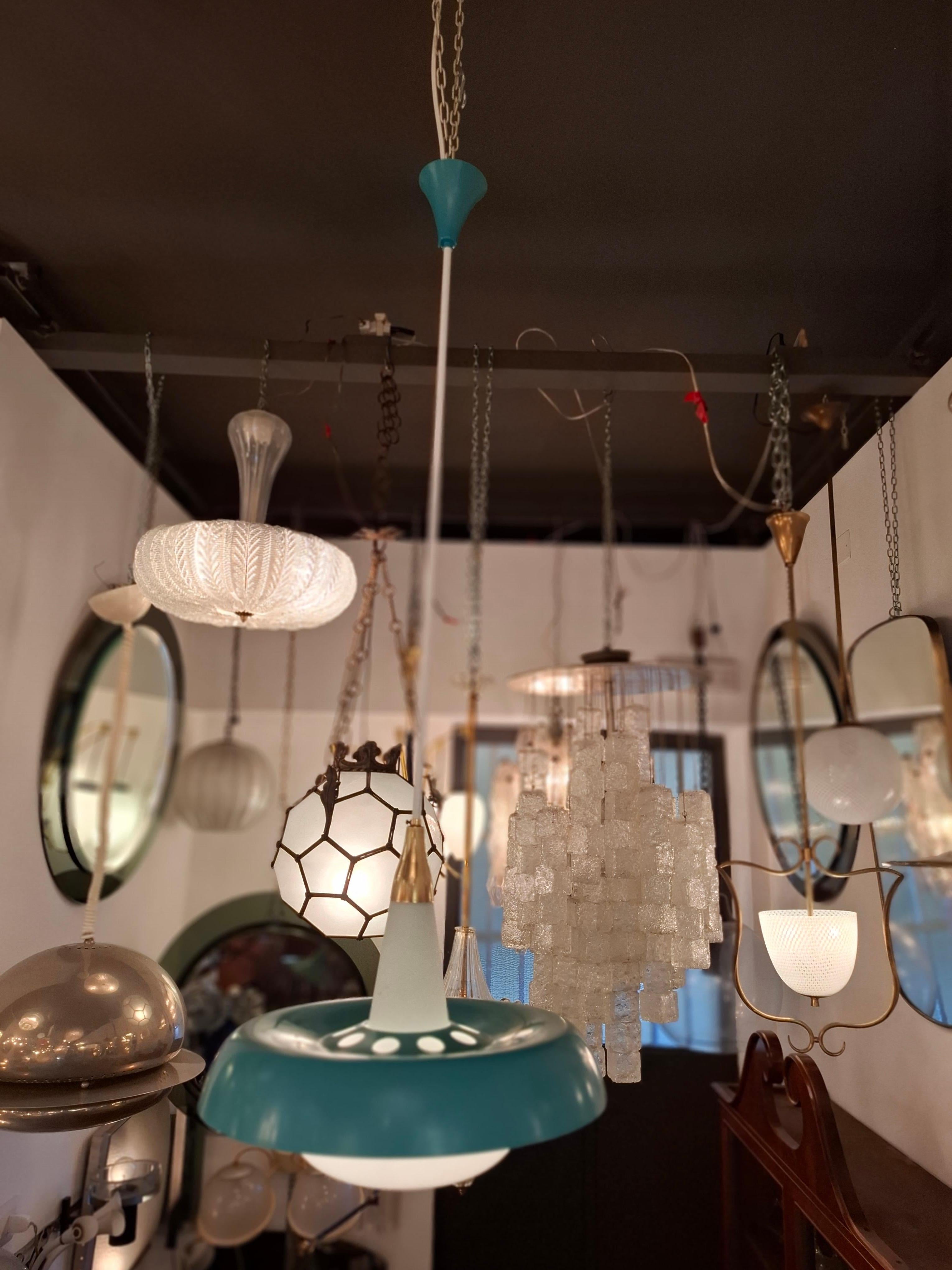 STILNOVO CHANDELIER OPALINeGLASS BRASS METAL 1950 ITALIA en venta 2