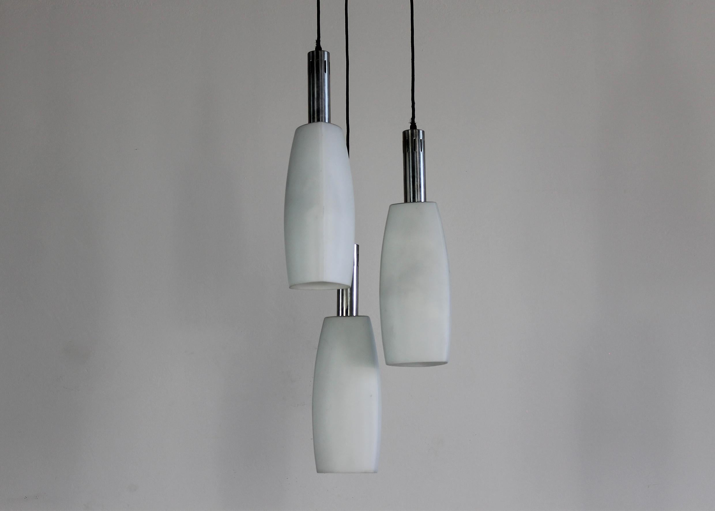 Mid-Century Modern Stilnovo Chandelier with Lampshades in Opaline Glass Italian Manufacture 1970s For Sale