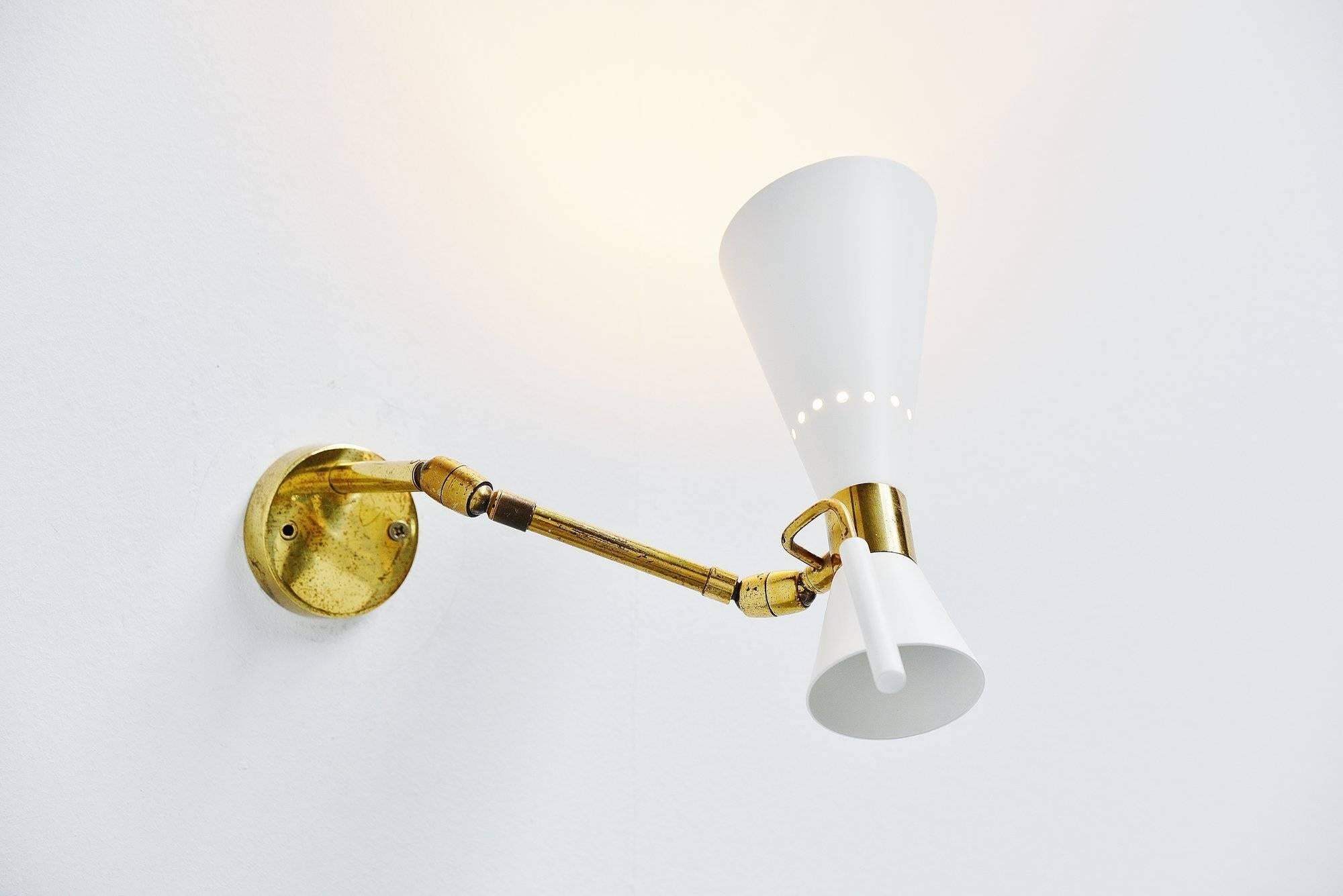 Lampada da parete Diabolo Attribuito Stilnovo Sconce regolabile, Italia, 1950 In condizioni ottime in vendita a Roosendaal, Noord Brabant