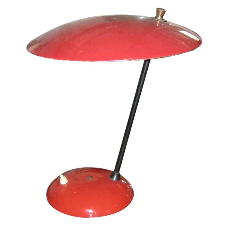 Stilnovo lampe de bureau en métal émaillé et laiton en vente