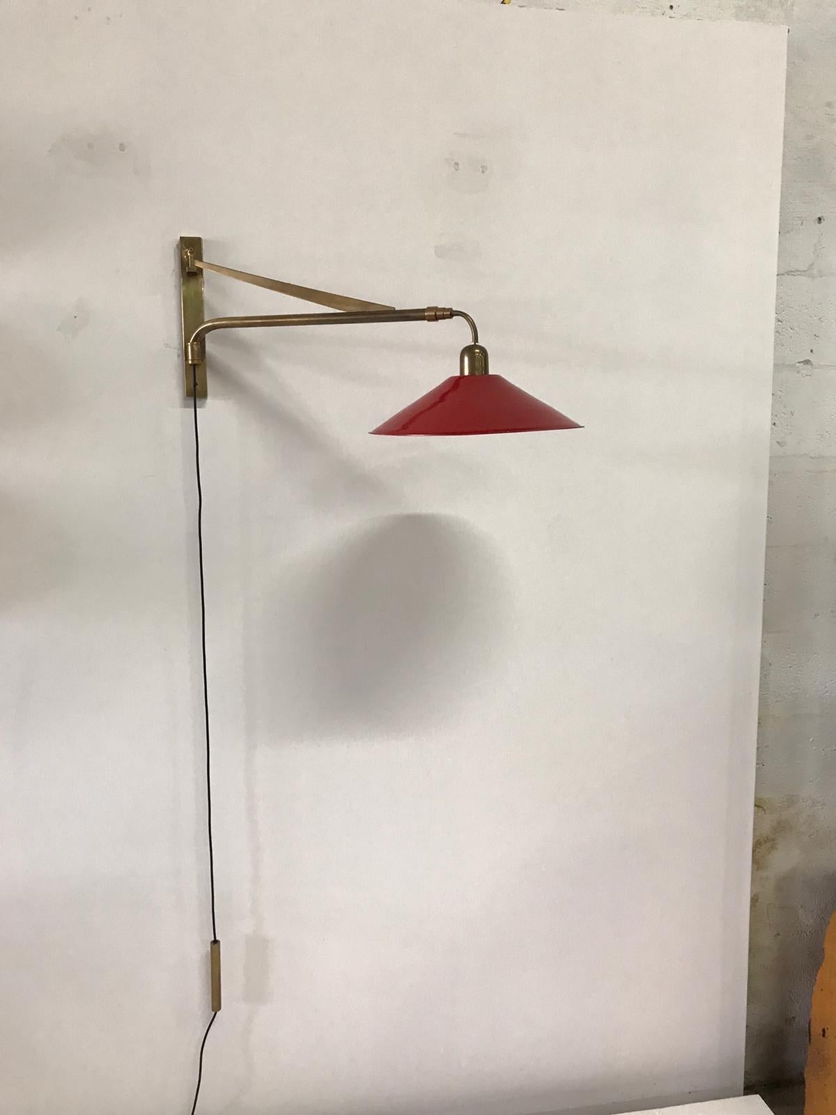 Aluminum Mid-Century Italian Extendable Counter-Weight Wall Lamp