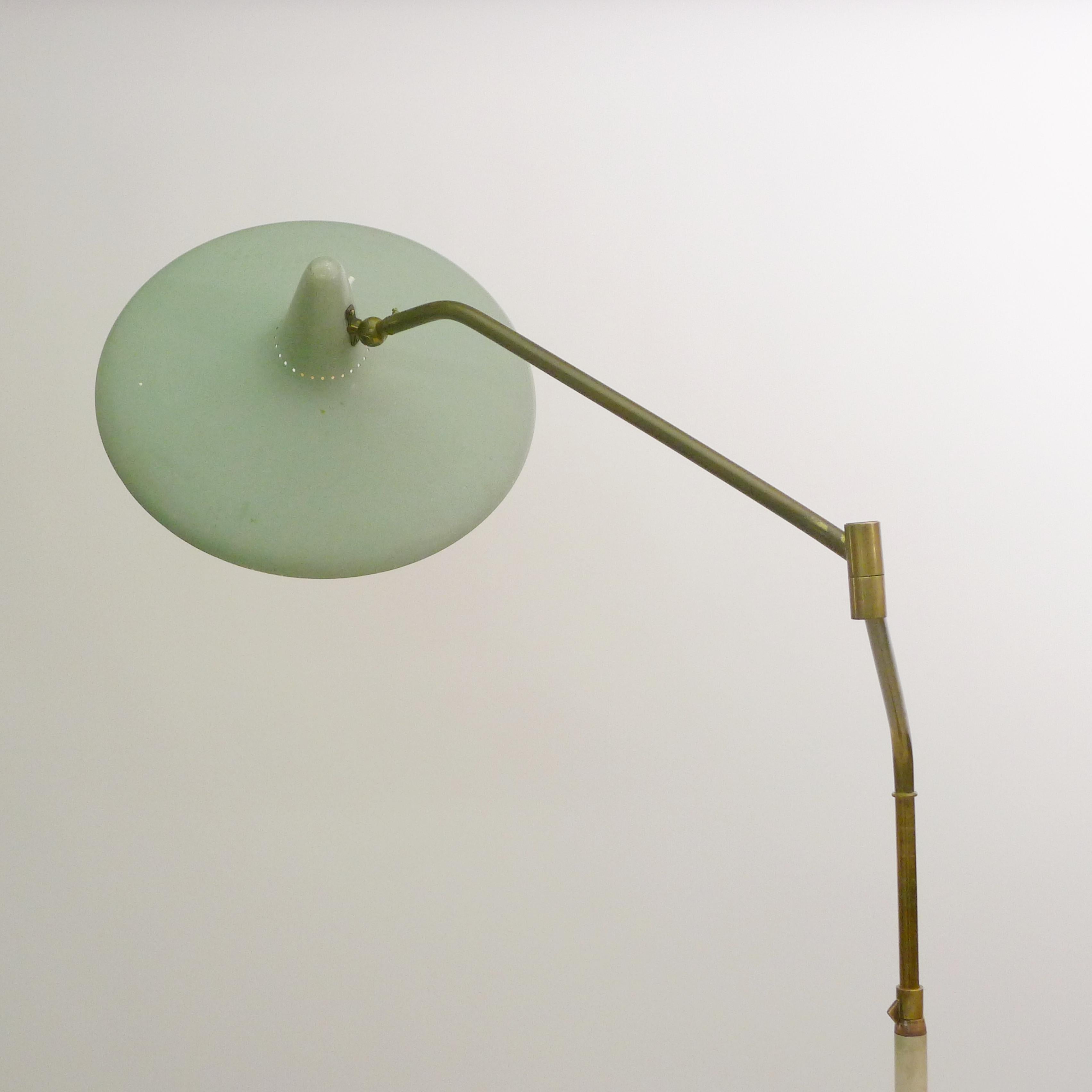 Lampada da terra di Stilnovo, colonna regolabile in ottone su base in marmo, firmata, anni '50 in vendita 5