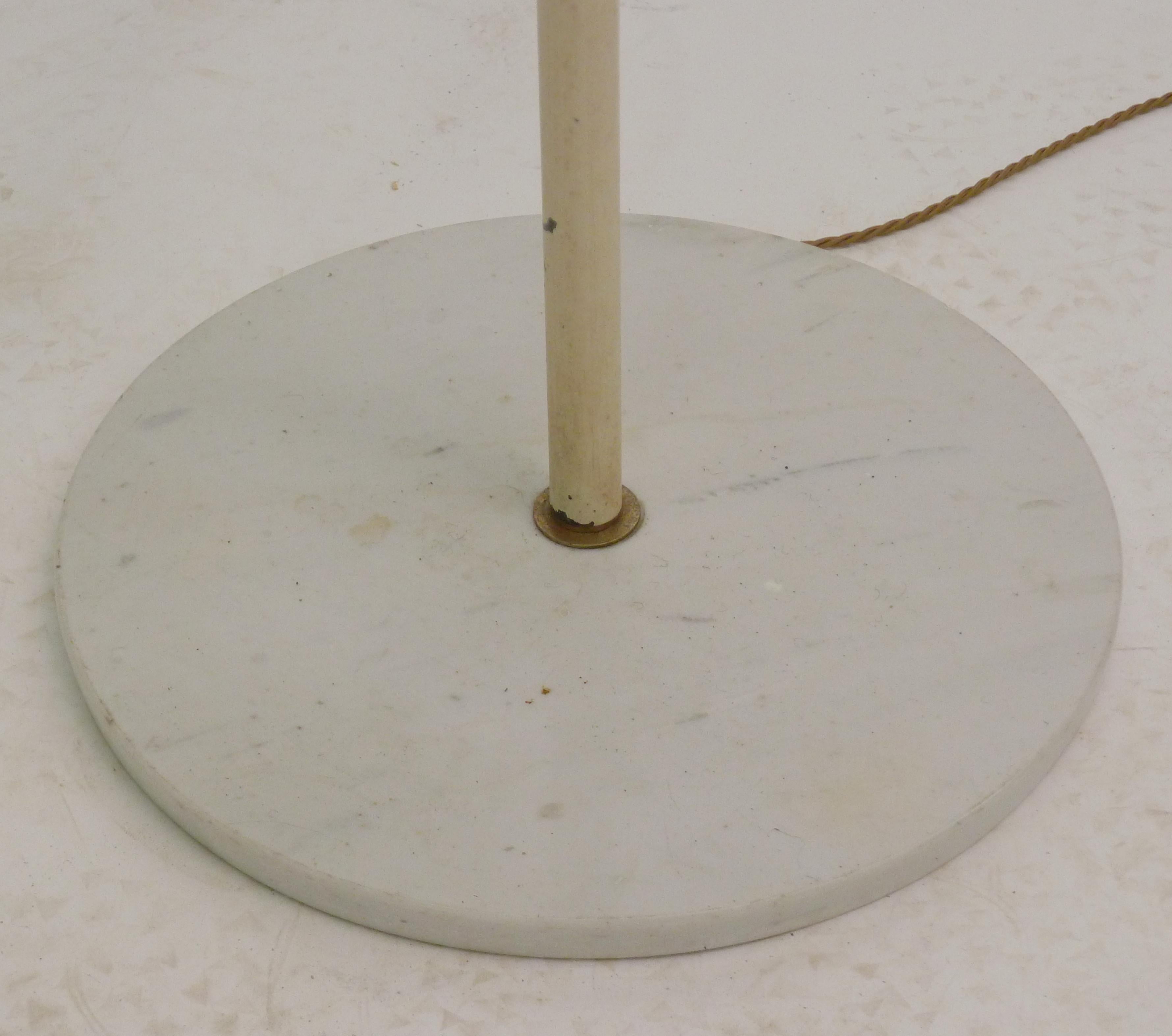Lampada da terra di Stilnovo, colonna regolabile in ottone su base in marmo, firmata, anni '50 in vendita 1