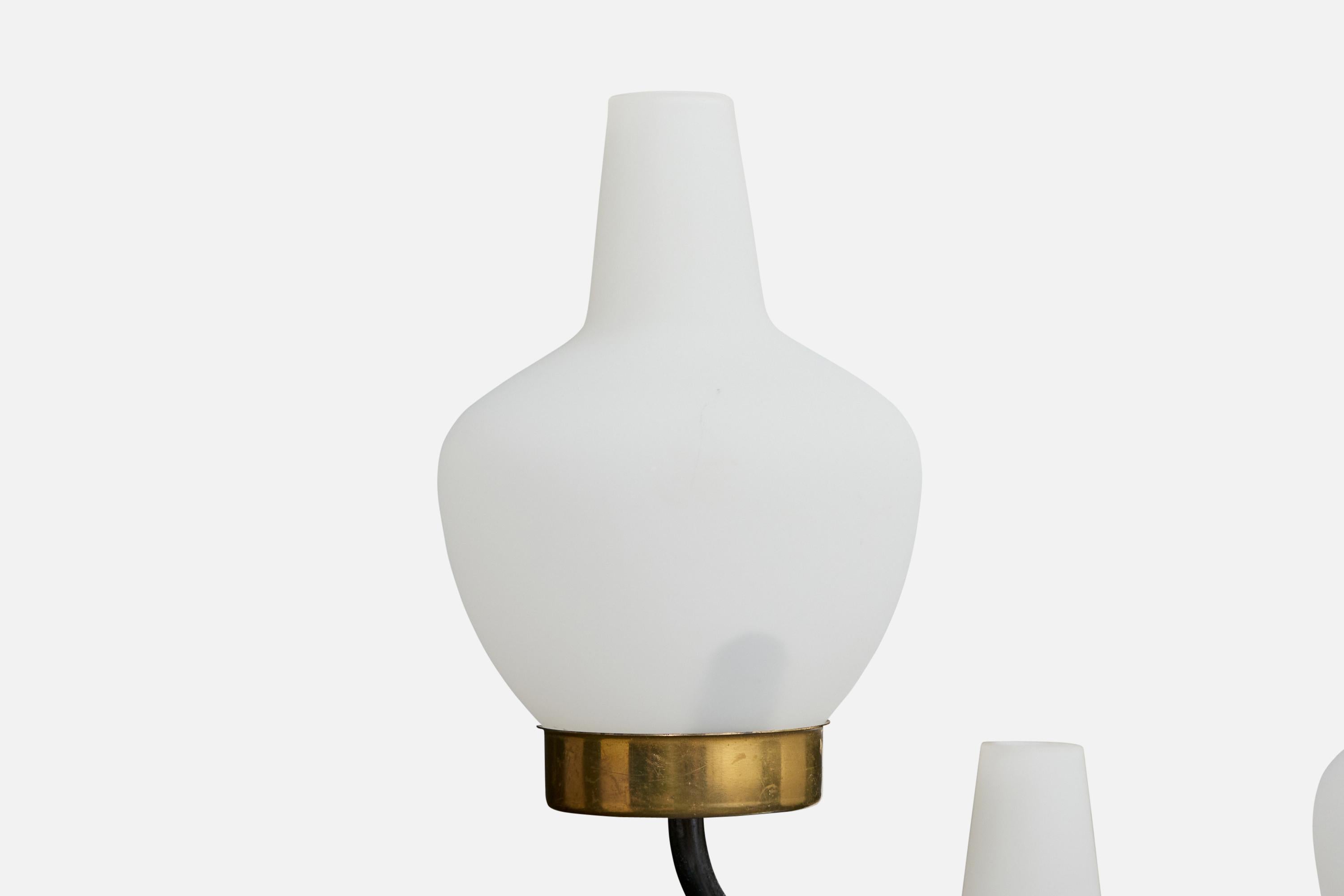 Stilnovo, Lámpara de pie, Latón, Metal, Vidrio, Italia, Años 50 en Bastante bueno estado para la venta en High Point, NC