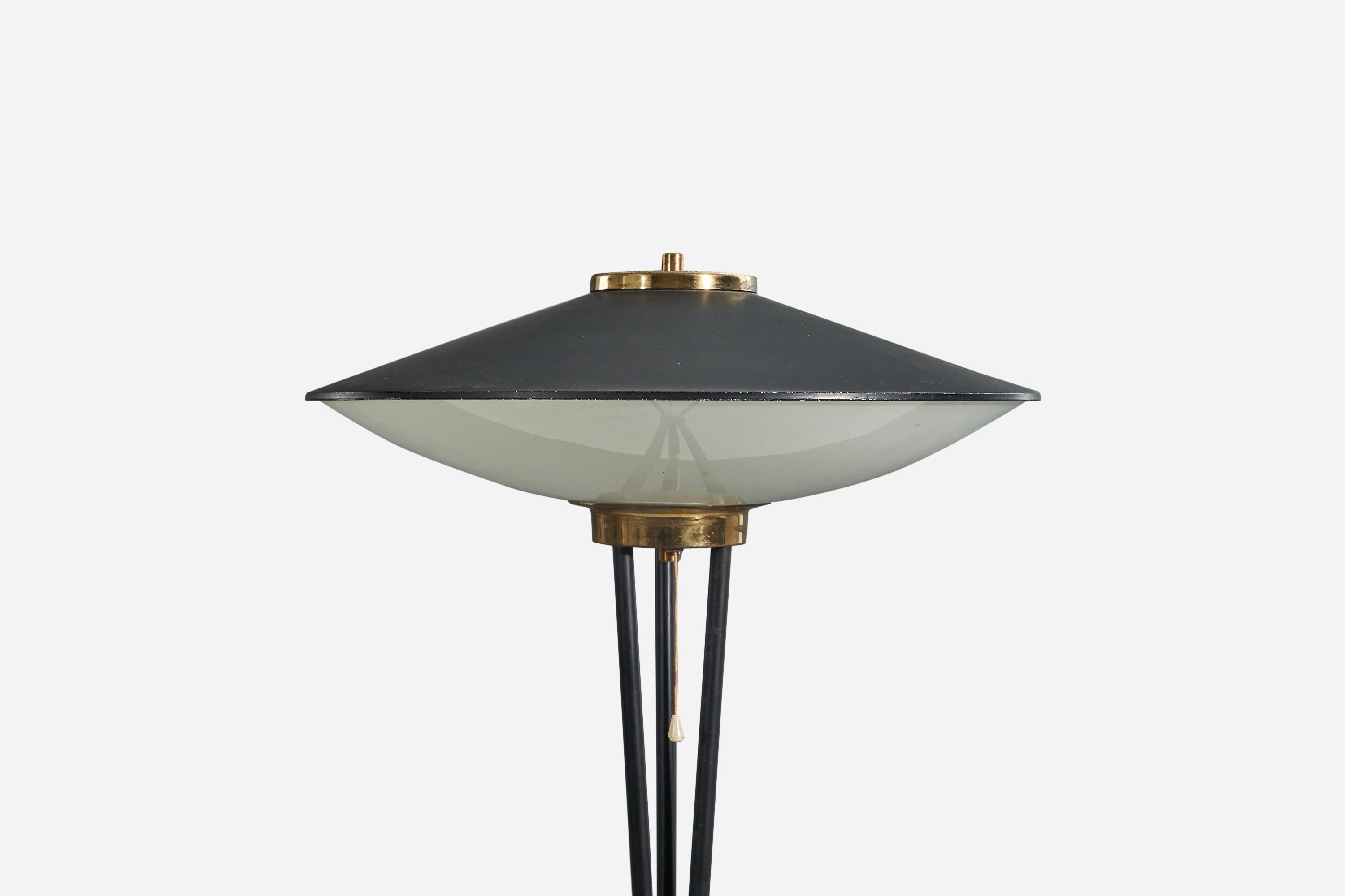 Mid-Century Modern Stilnovo, Floor Lamp, Brass, Metal, Glass, Italy, 1960s For Sale