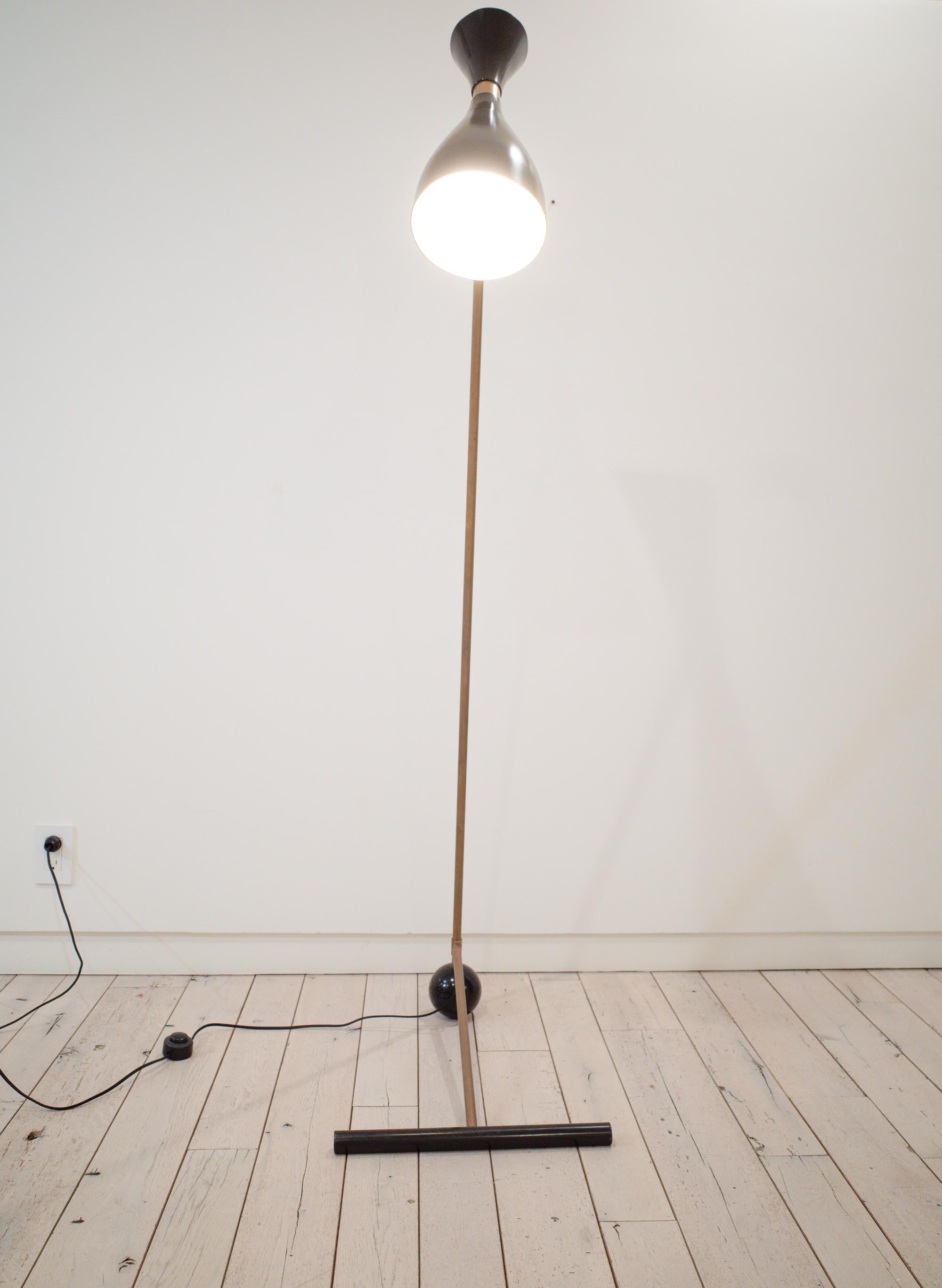 italien Lampadaire Stilnovo par Stilnovo en vente