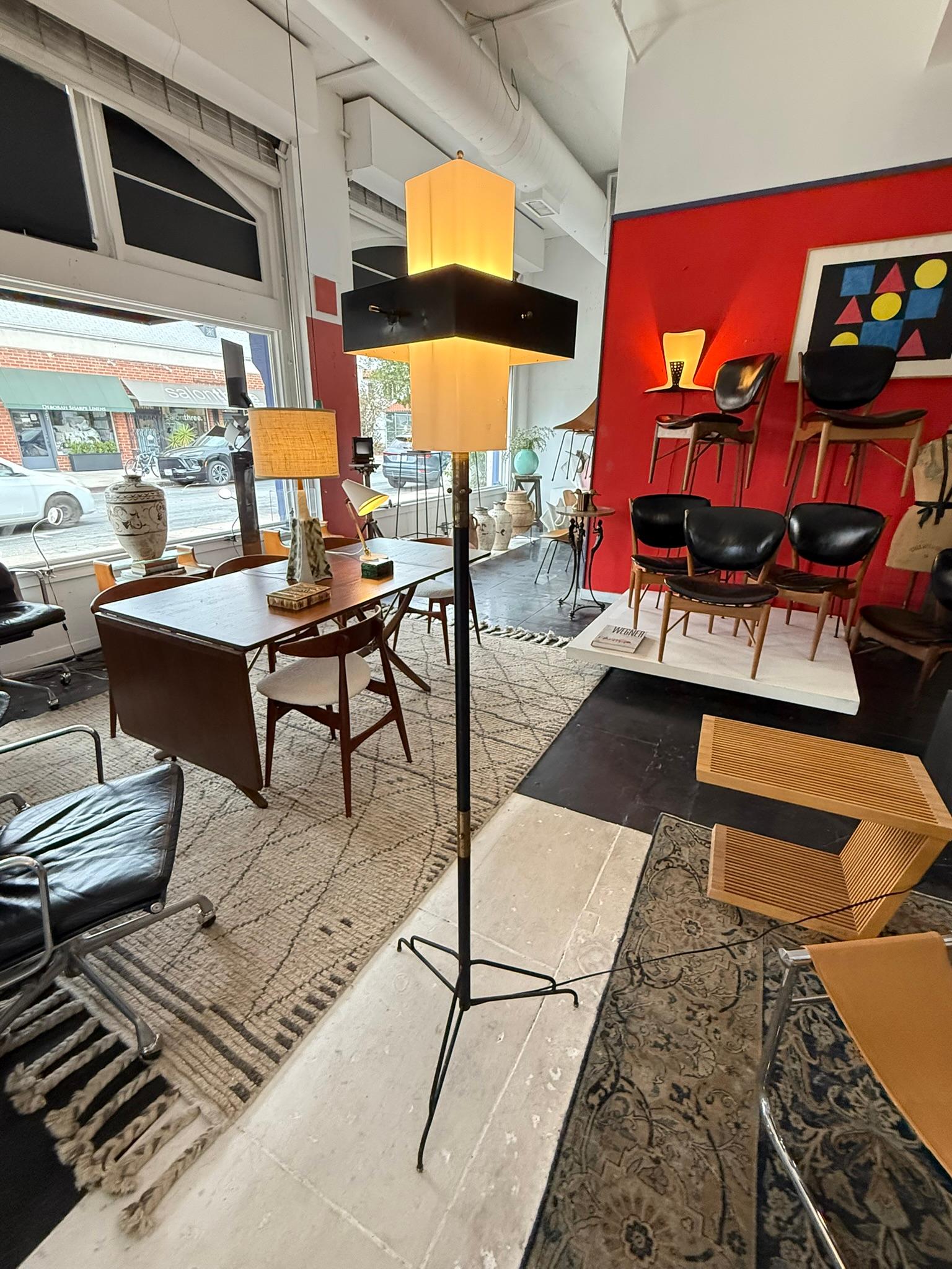 Stilnovo Floor Lamp In Good Condition For Sale In Los Angeles, CA