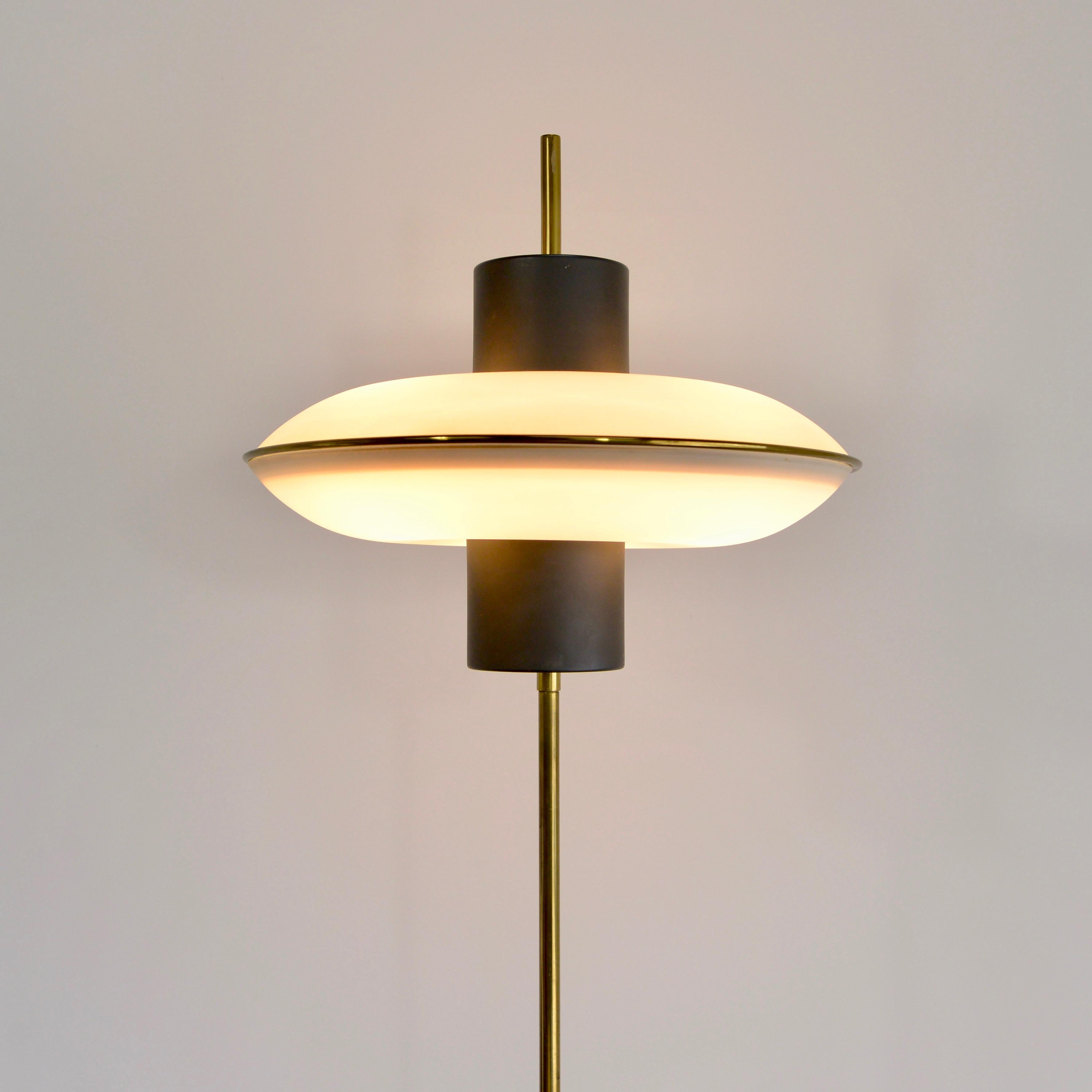 Floor Lamp attributed to Stilnovo, circa 1958 1