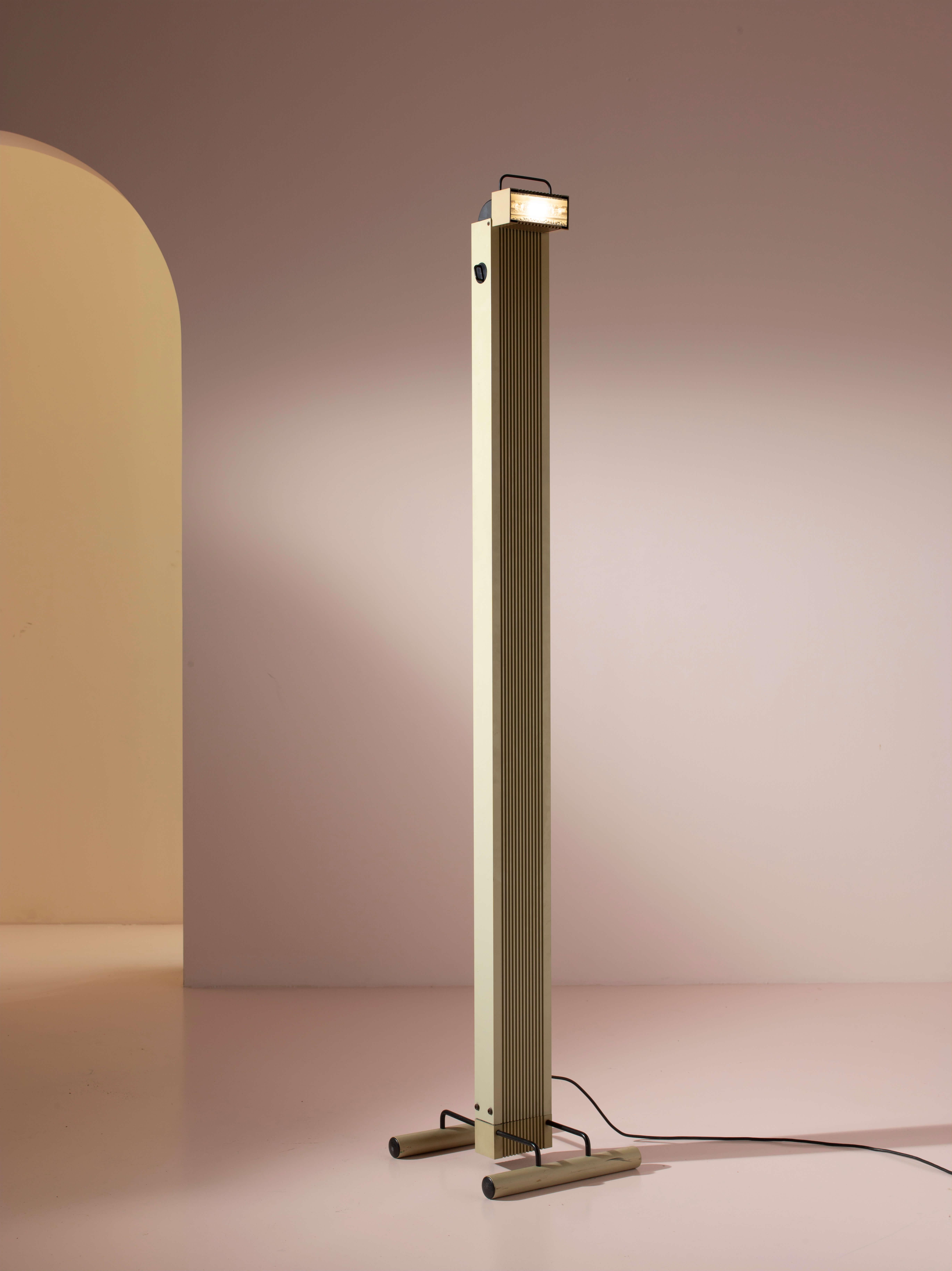 Italian Stilnovo floor lamp model Zagar by Sergio Carpani, Italy, 1978. For Sale