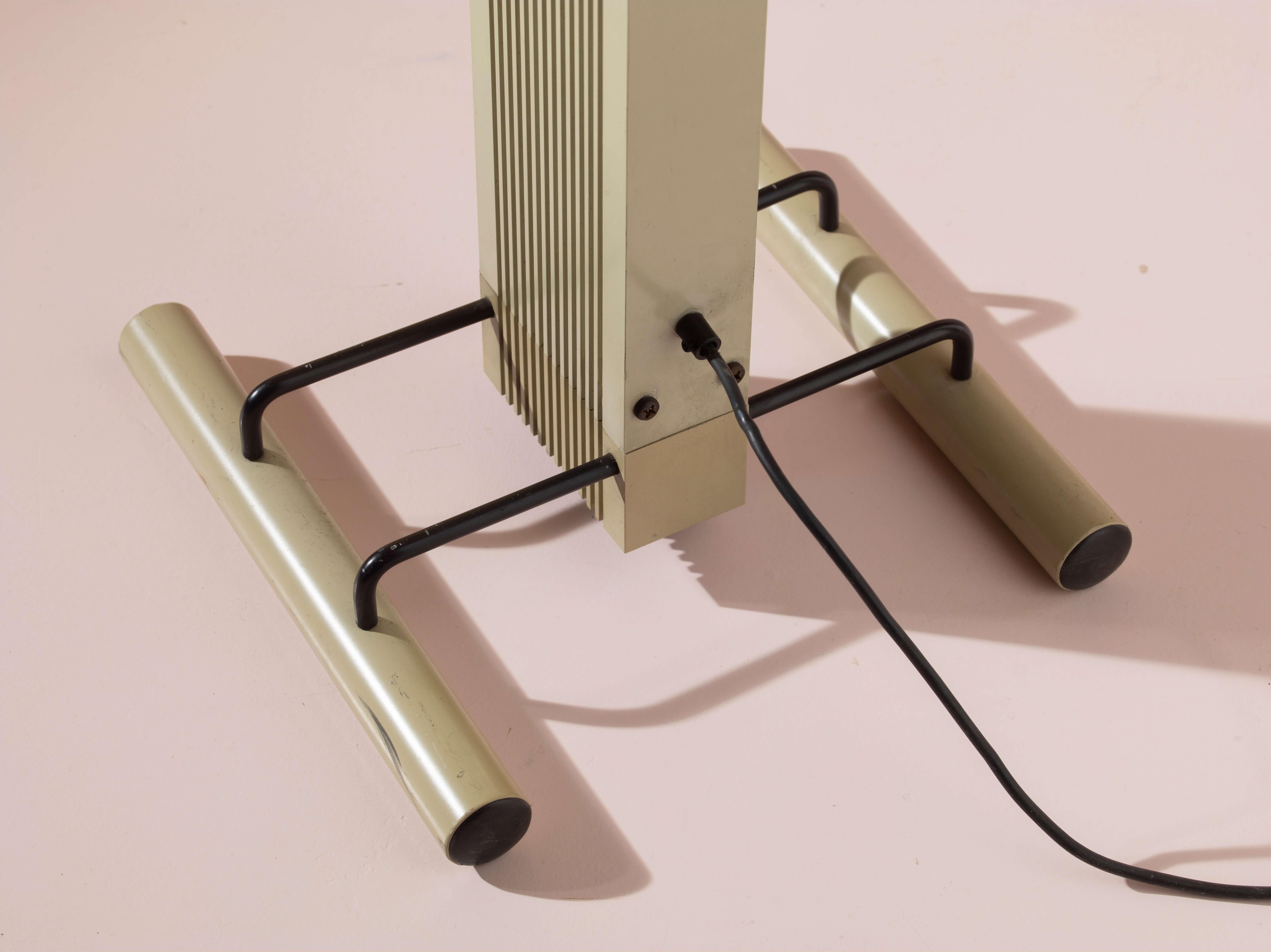 Stilnovo floor lamp model Zagar by Sergio Carpani, Italy, 1978. For Sale 2