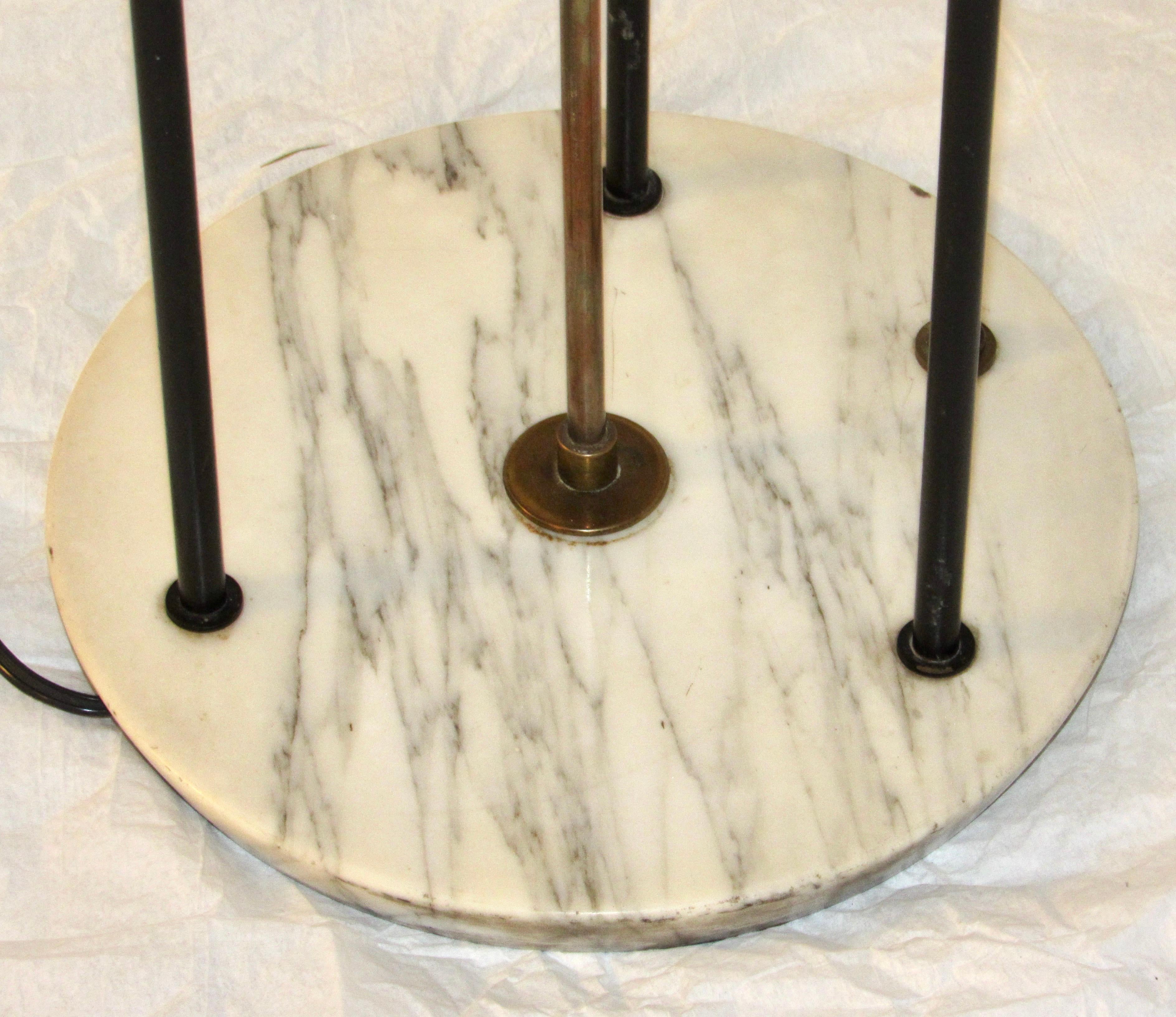 Stilnovo Floor Lamp Red and White Acrylic / Plexi and Marble, Italy, 1960 For Sale 2