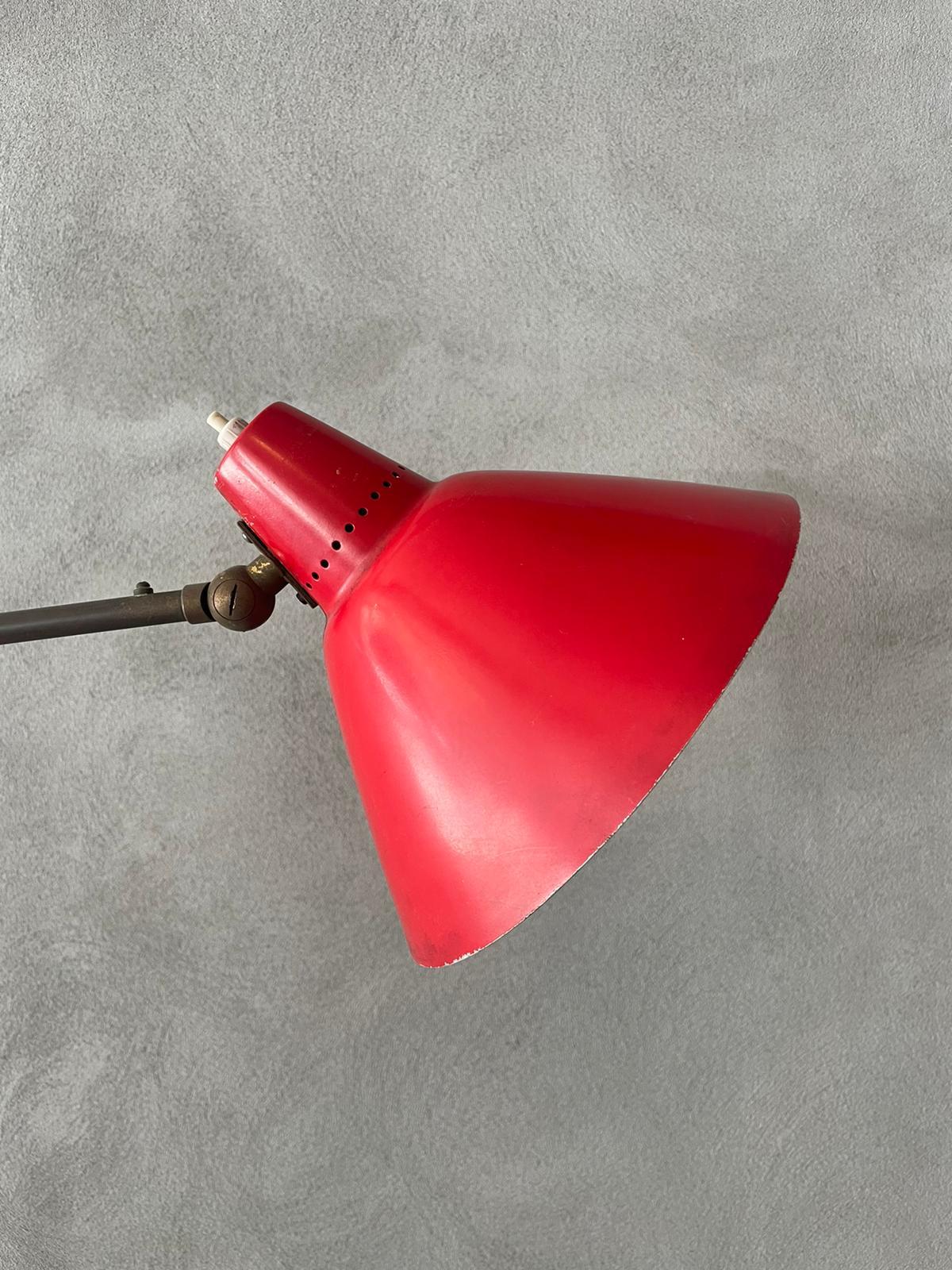 Mid-Century Modern Stilnovo Floor Lamp White and Red Metal Lampshades Brass Marble, Italy, 1955 For Sale