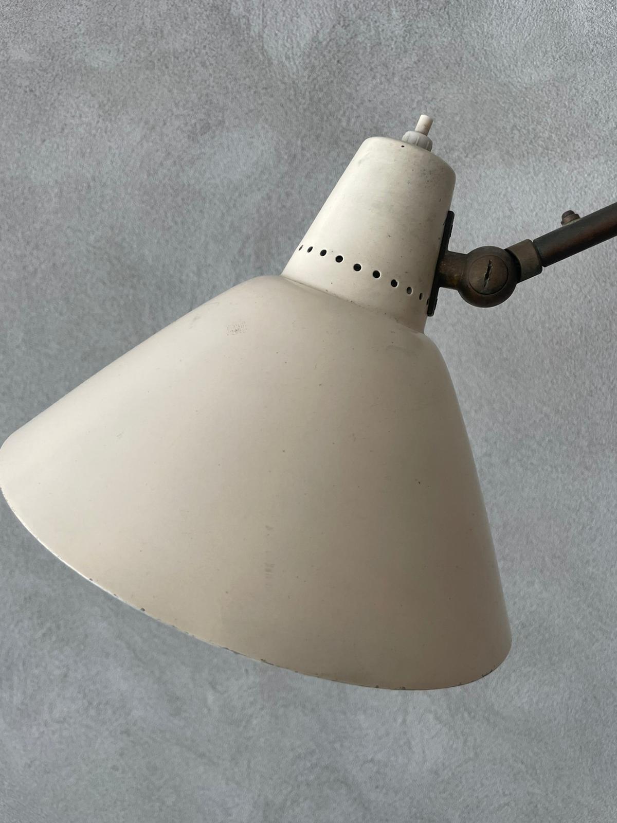 Stilnovo Floor Lamp White and Red Metal Lampshades Brass Marble, Italy, 1955 For Sale 1