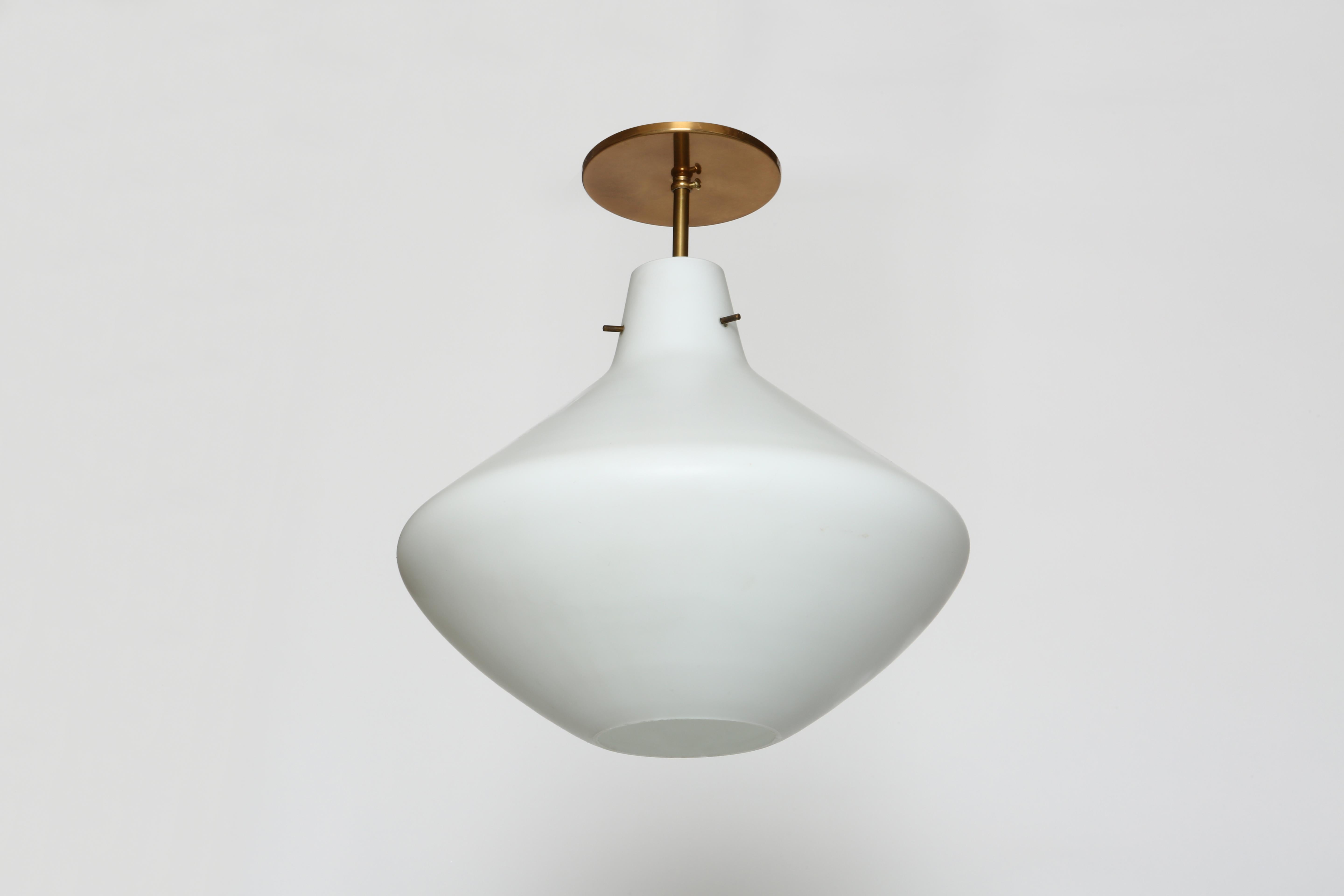 Lámpara de techo Stilnovo Flush Mount, Italia circa 1960s en Bueno estado para la venta en Brooklyn, NY