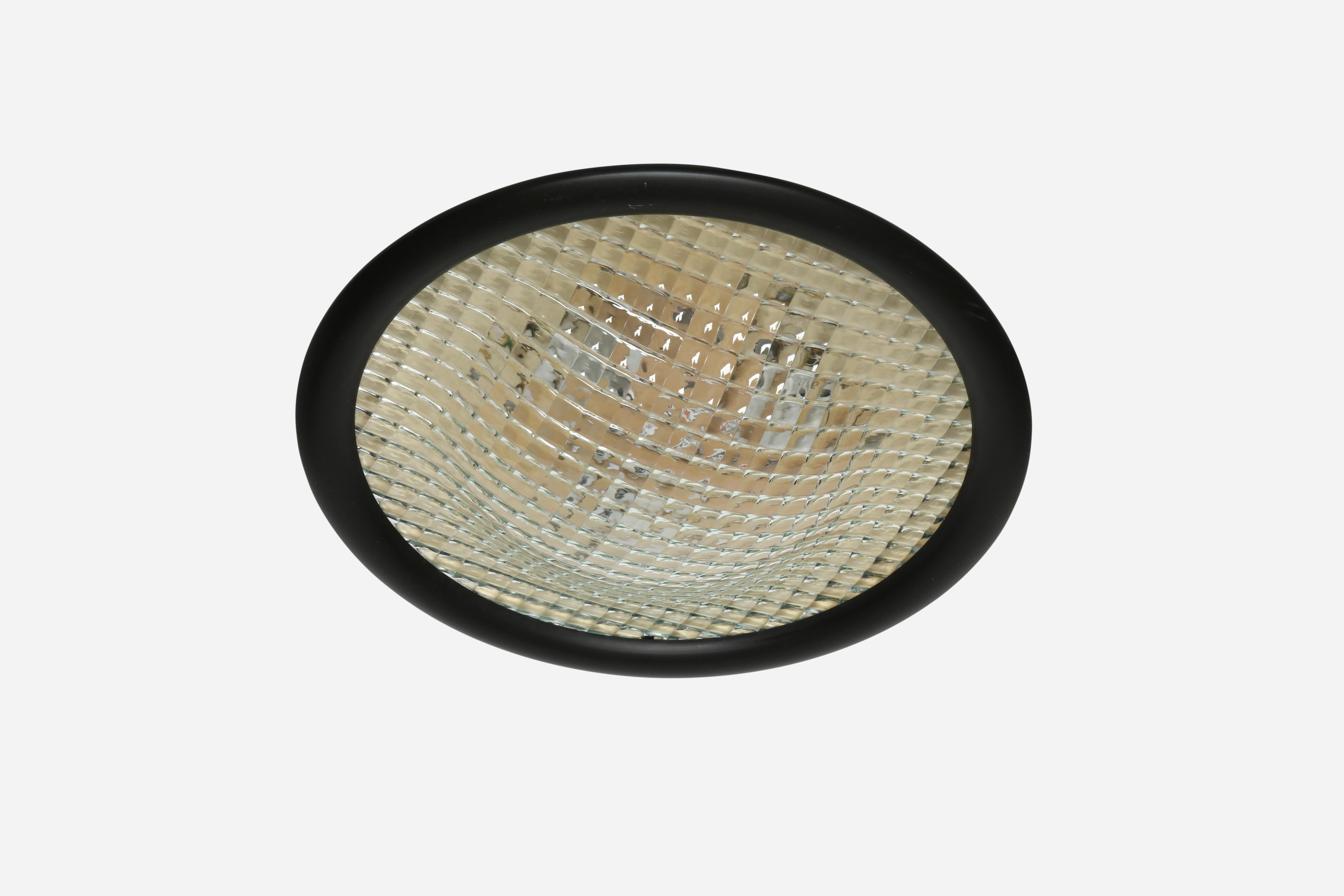 Stilnovo flush mount ceiling light, Large.
Made in Italy in 1970s.
Rare in large size.
Prismatic glass, enameled metal.
Stilnovo label.
Complimentary US rewiring upon request.
Take 3 medium base bulbs.
Price is for 1 flush mount.
5 flush mounts are
