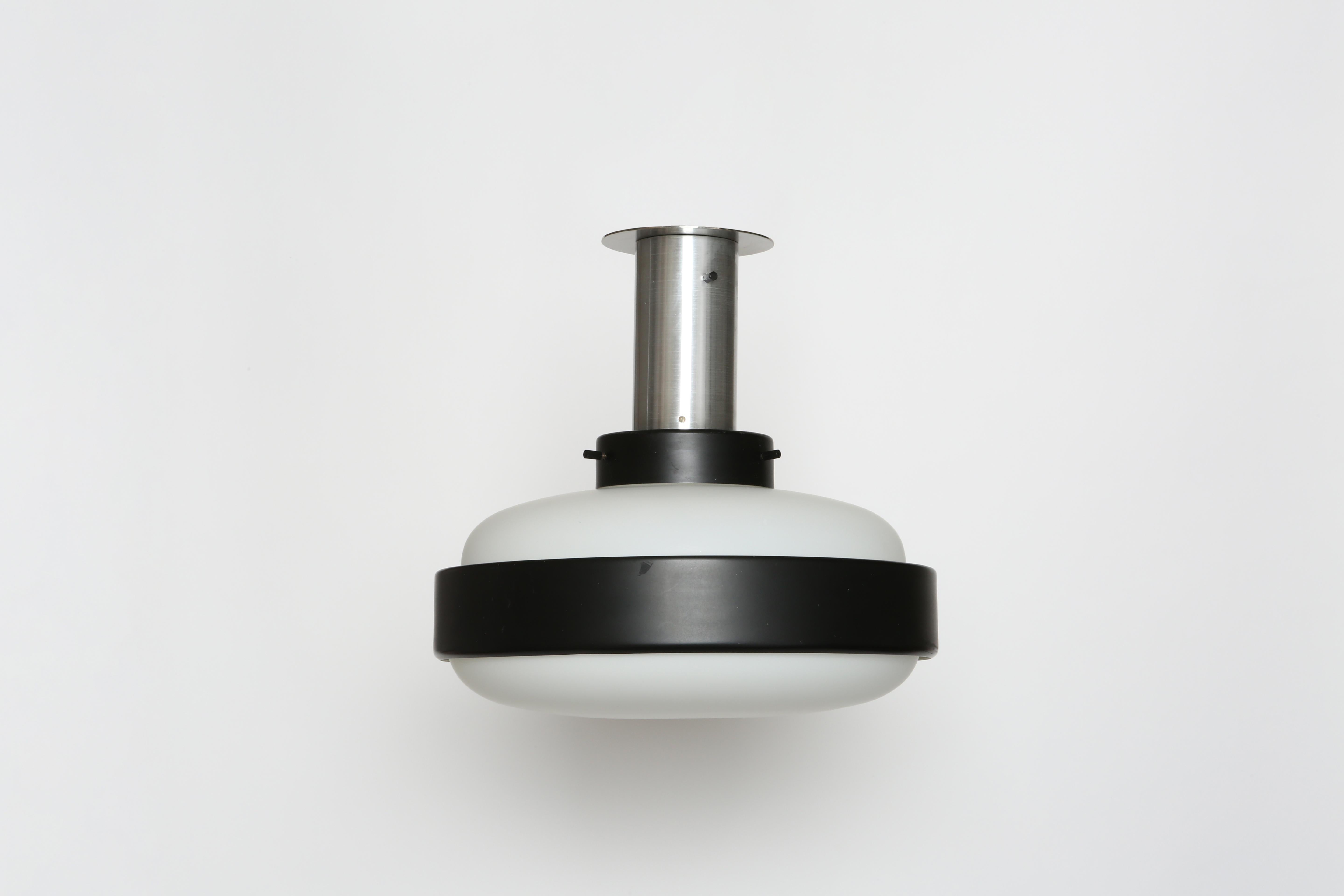 Stilnovo flush mounts ceiling lights, a pair In Good Condition For Sale In Brooklyn, NY