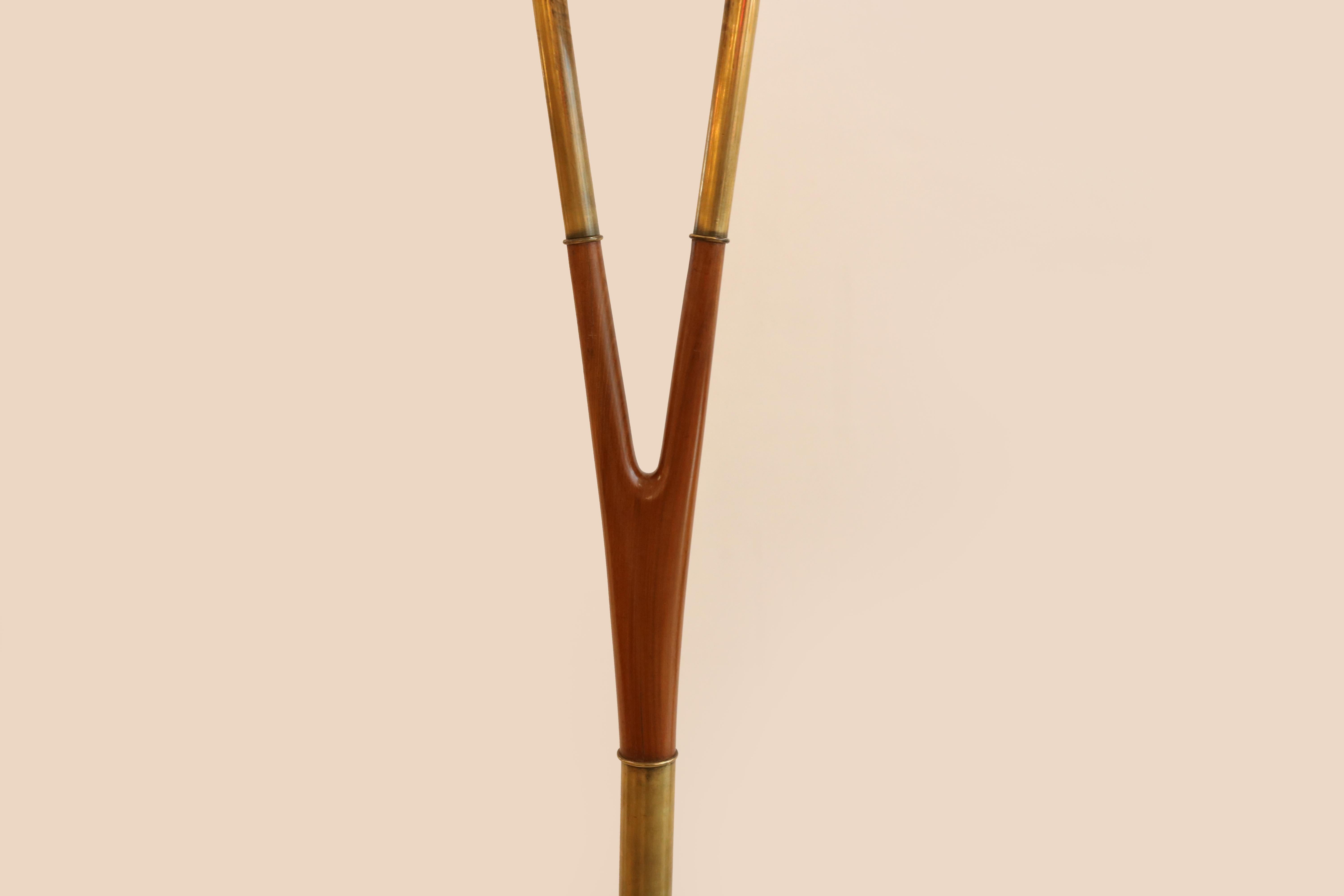Stilnovo for Domus Modernist Floor Lamp , Italy 1940's In Good Condition For Sale In New York, NY