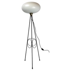 Stilnovo-Dreibein-Lampe, italienisches Messing, Lack und dreifaches Opalglas, 50er Jahre
