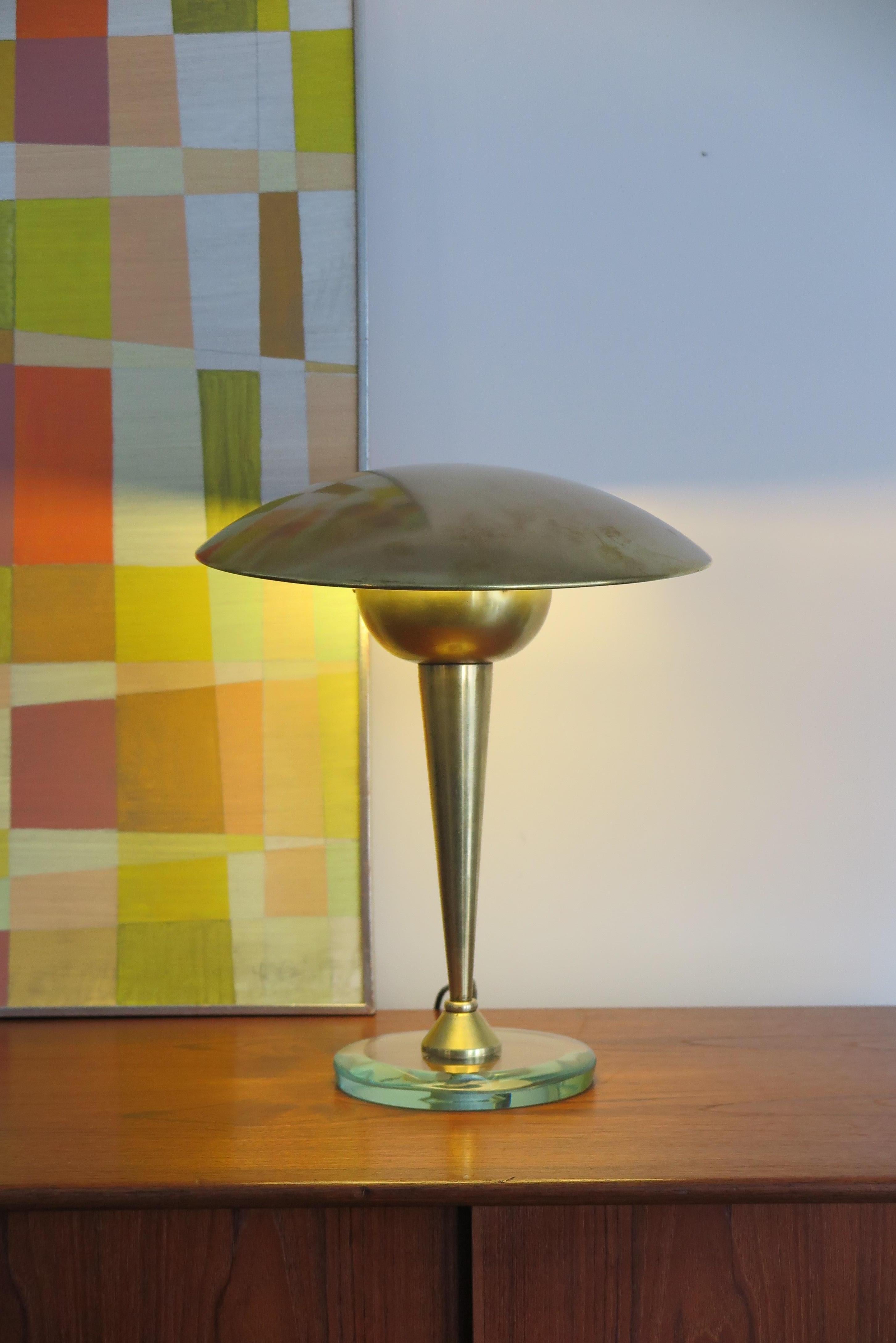 Stilnovo Italian Mid-Century Modern Brass and Glass Table Lamp, 1950s In Good Condition In Reggio Emilia, IT
