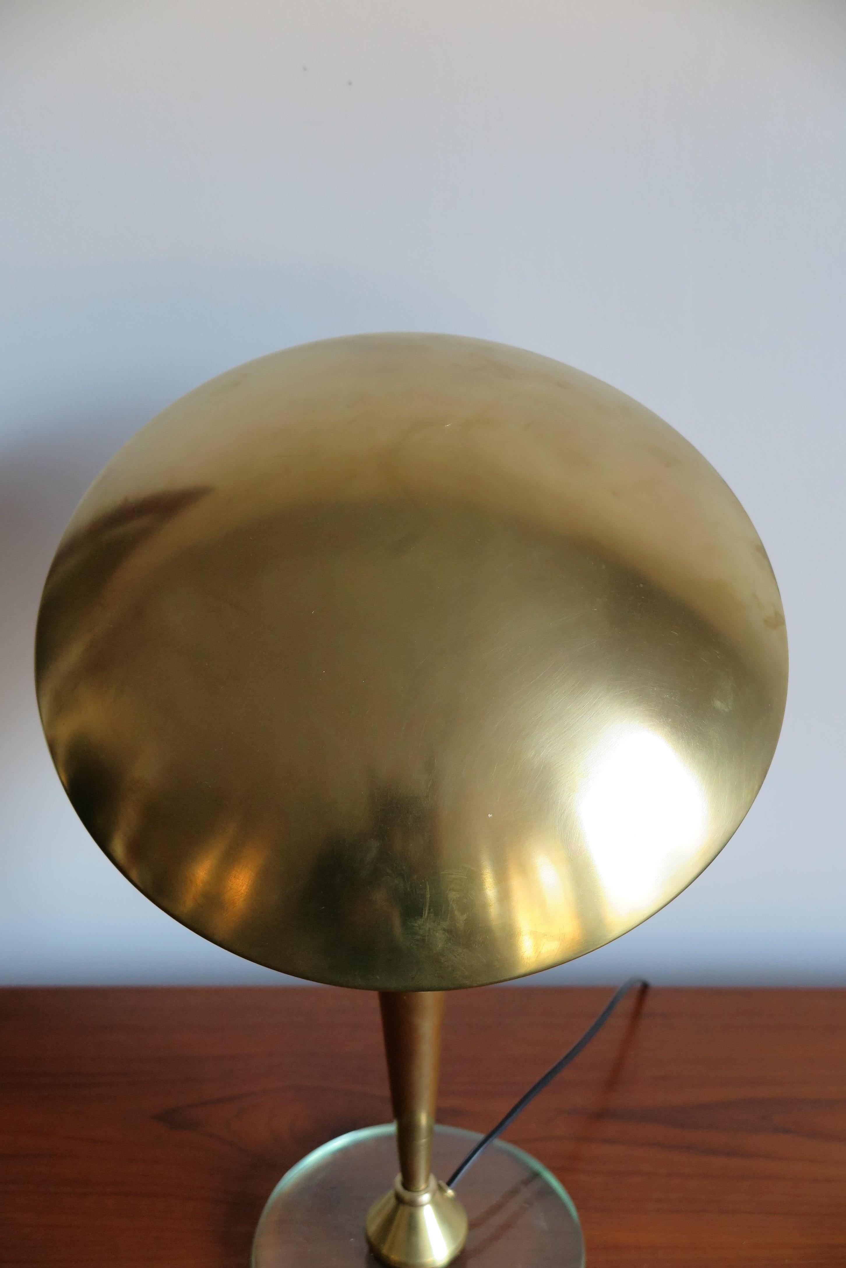 Stilnovo Italian Mid-Century Modern Brass and Glass Table Lamp, 1950s 3