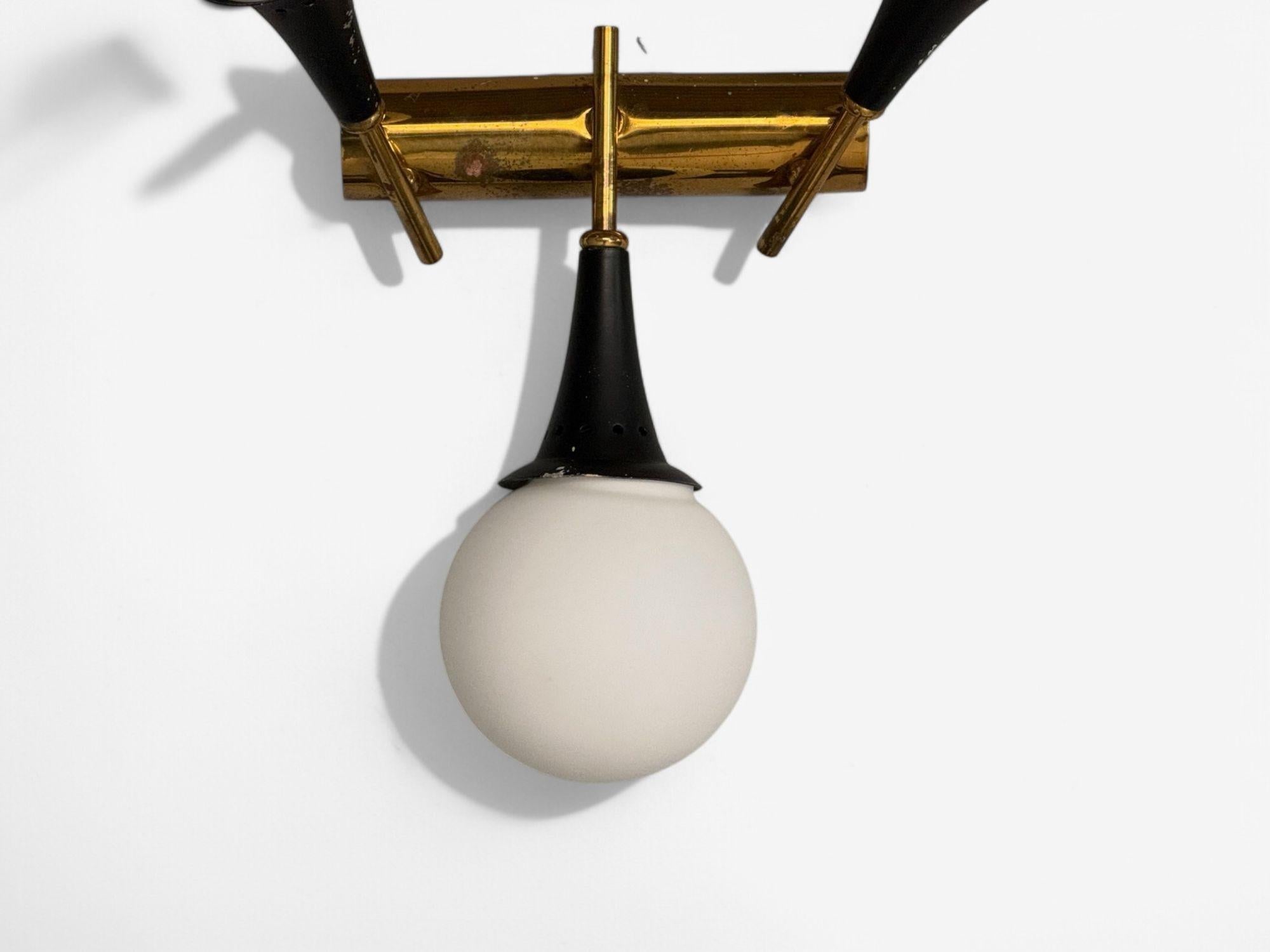Mid-20th Century Stilnovo, Italian Mid-Century Modern, Brass, Glass, Three Light Sconce, 1950s For Sale