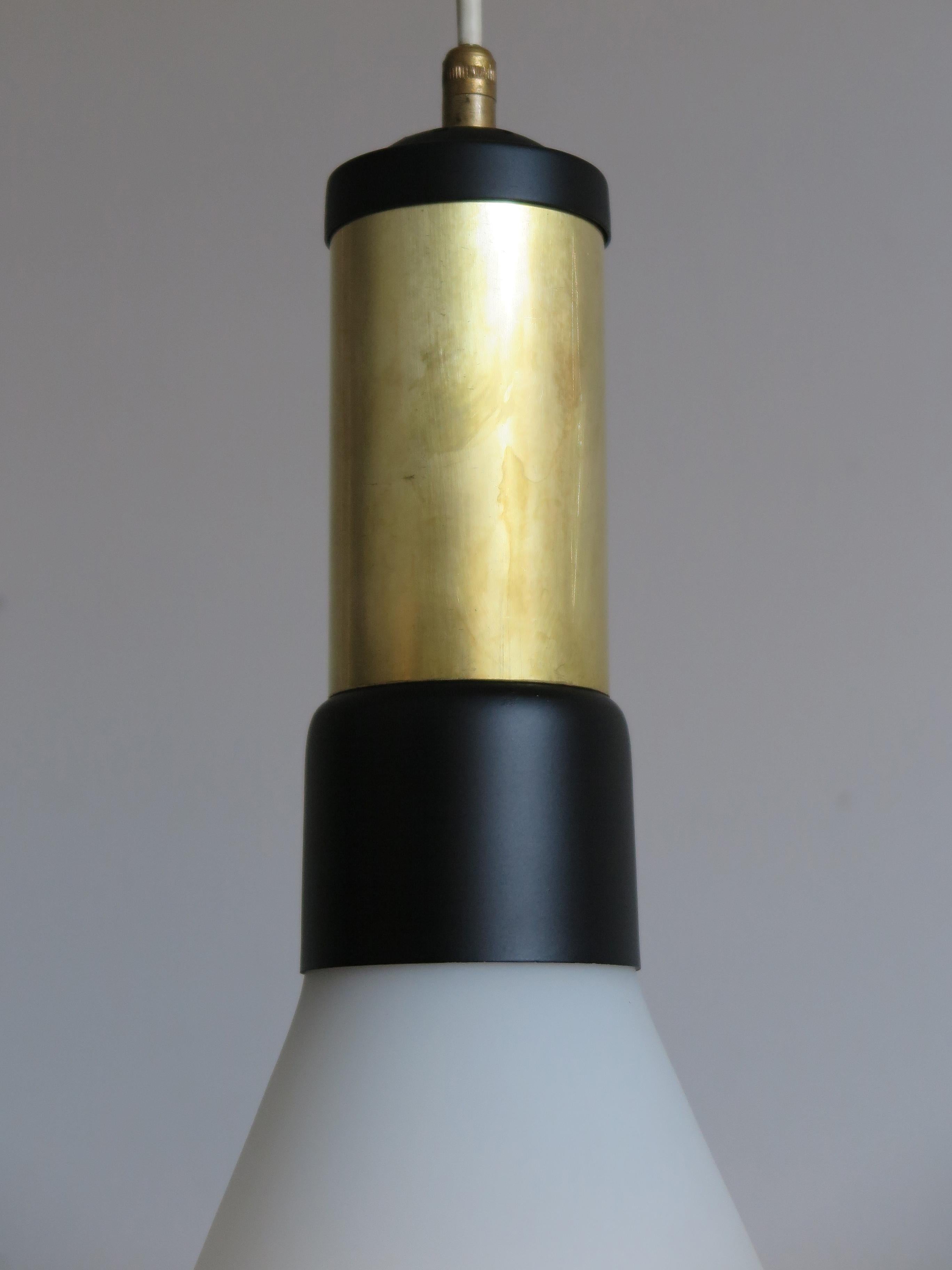Mid-20th Century Stilnovo Italian Mid-Century Modern White Glass Brass Pendant Lamp, 1950s