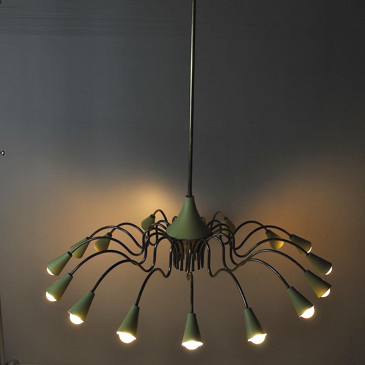 Aluminum Stilnovo Italian Midcentury Chandelier in Brass with 16 Illuminating Parts