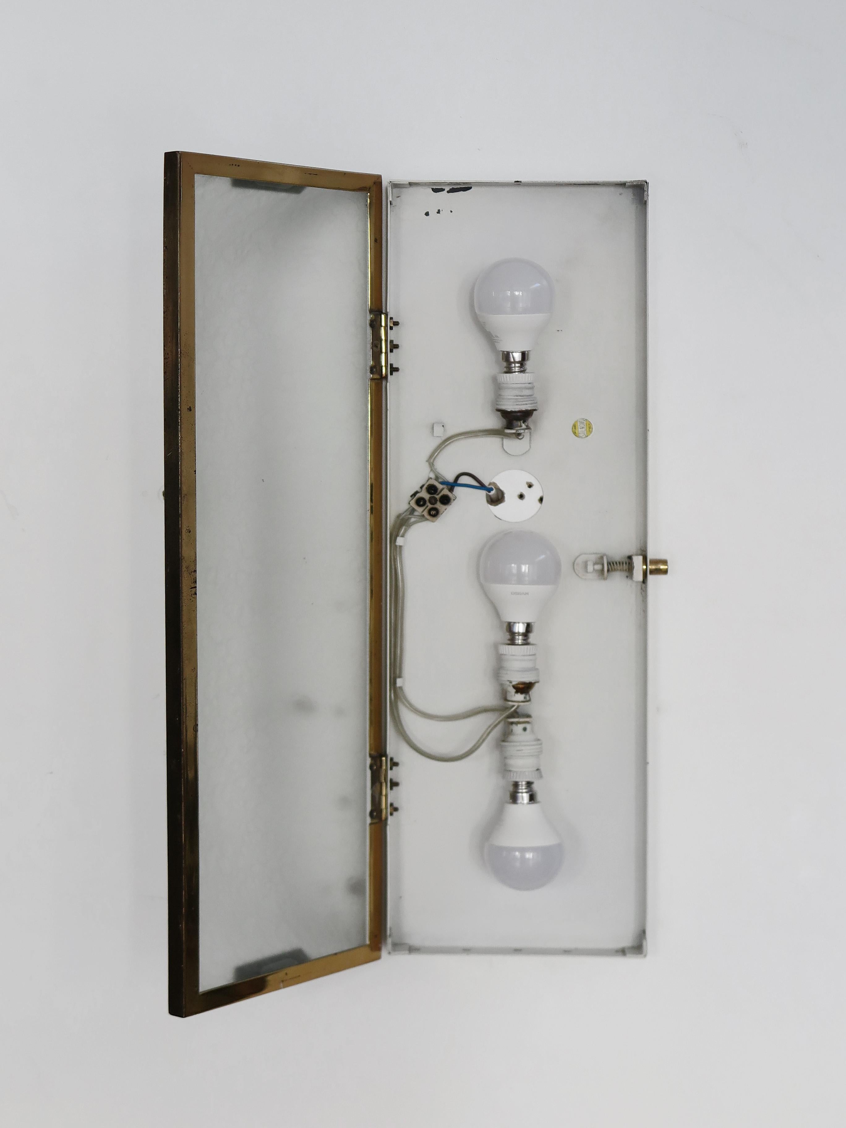 Stilnovo Italian Midcentury Glass Brass Sconce Wall Lamp 1950s For Sale 7