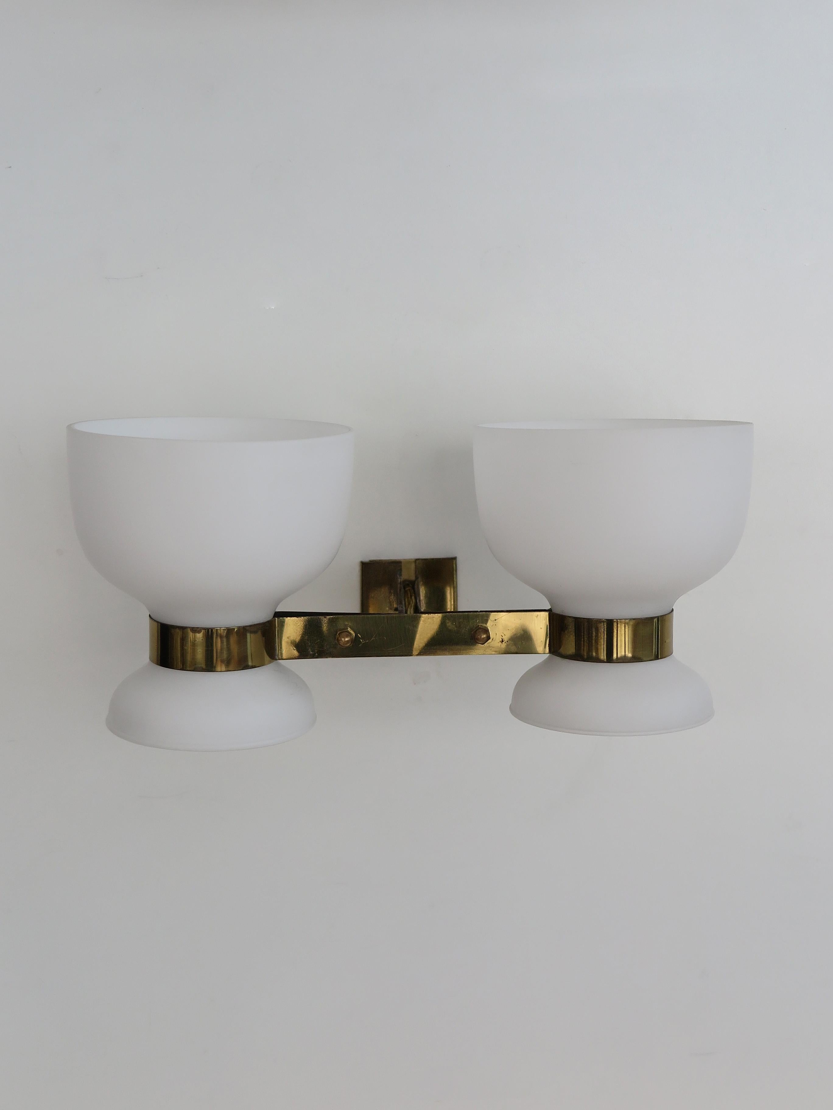Stilnovo Italian Midcentury Modern Design Brass Glass Sconces Wall Lights 1950s For Sale 5