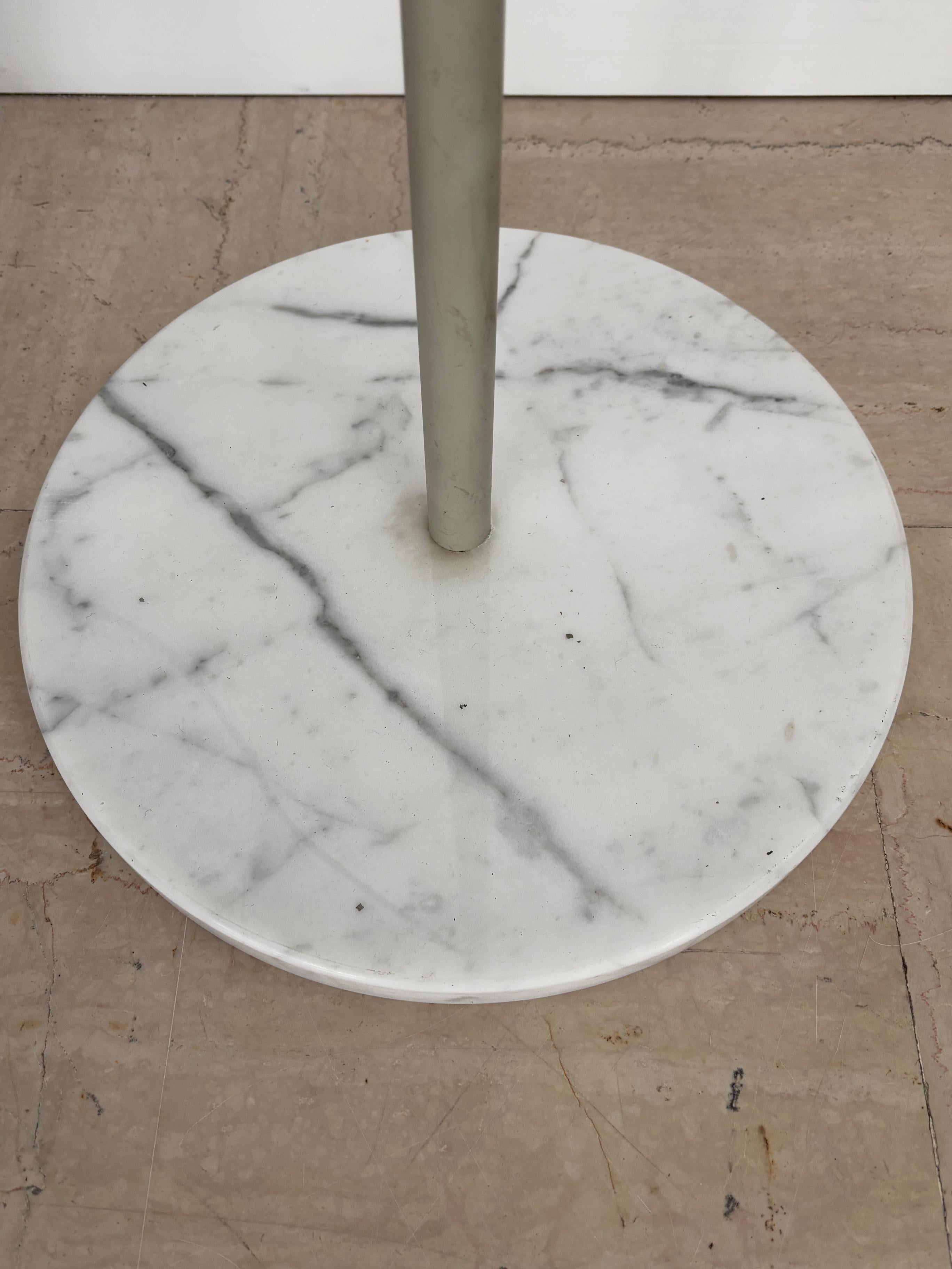 Stilnovo Italian Midcentury Modern Design Lampada da terra in metallo ottone plastica 1960s 8