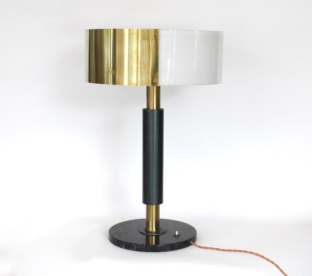 Mid-Century Modern Stilnovo Italian Table Lamp Brass and Perspex Shade on Marble Base  For Sale