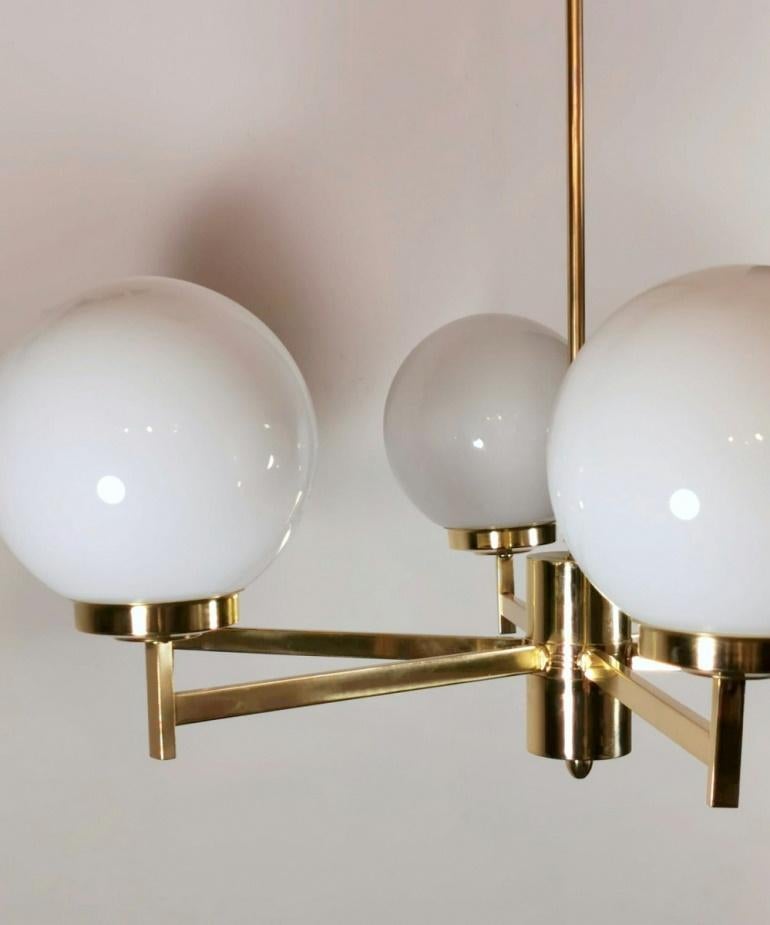 Stilnovo Italian Vintage Brass Chandelier Opaline Glass Spheres For Sale 5