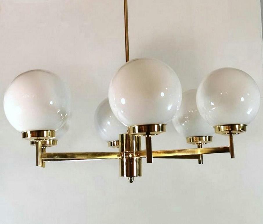 20th Century Stilnovo Italian Vintage Brass Chandelier Opaline Glass Spheres For Sale