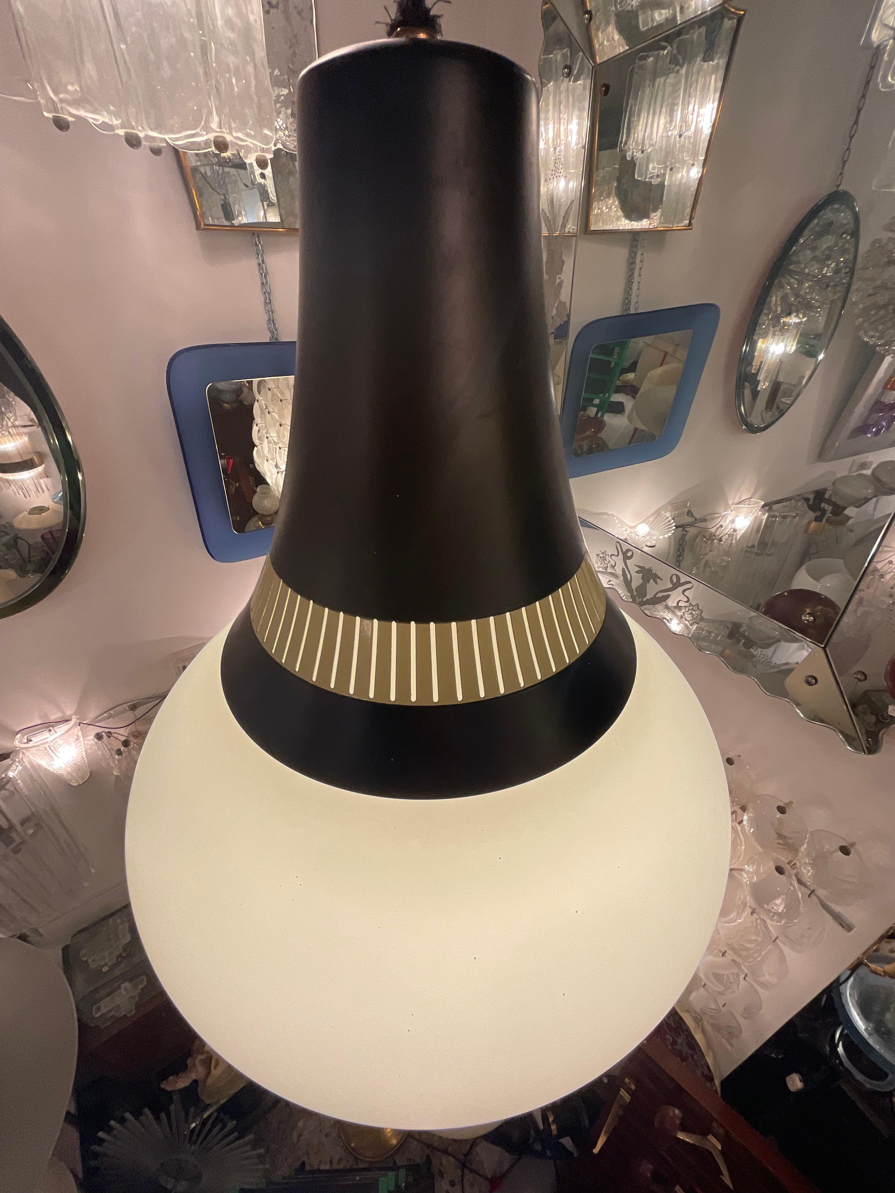 STILNOVO - 60's chandelier - 3 stratus opaline glass - Made in ITALI For Sale 3