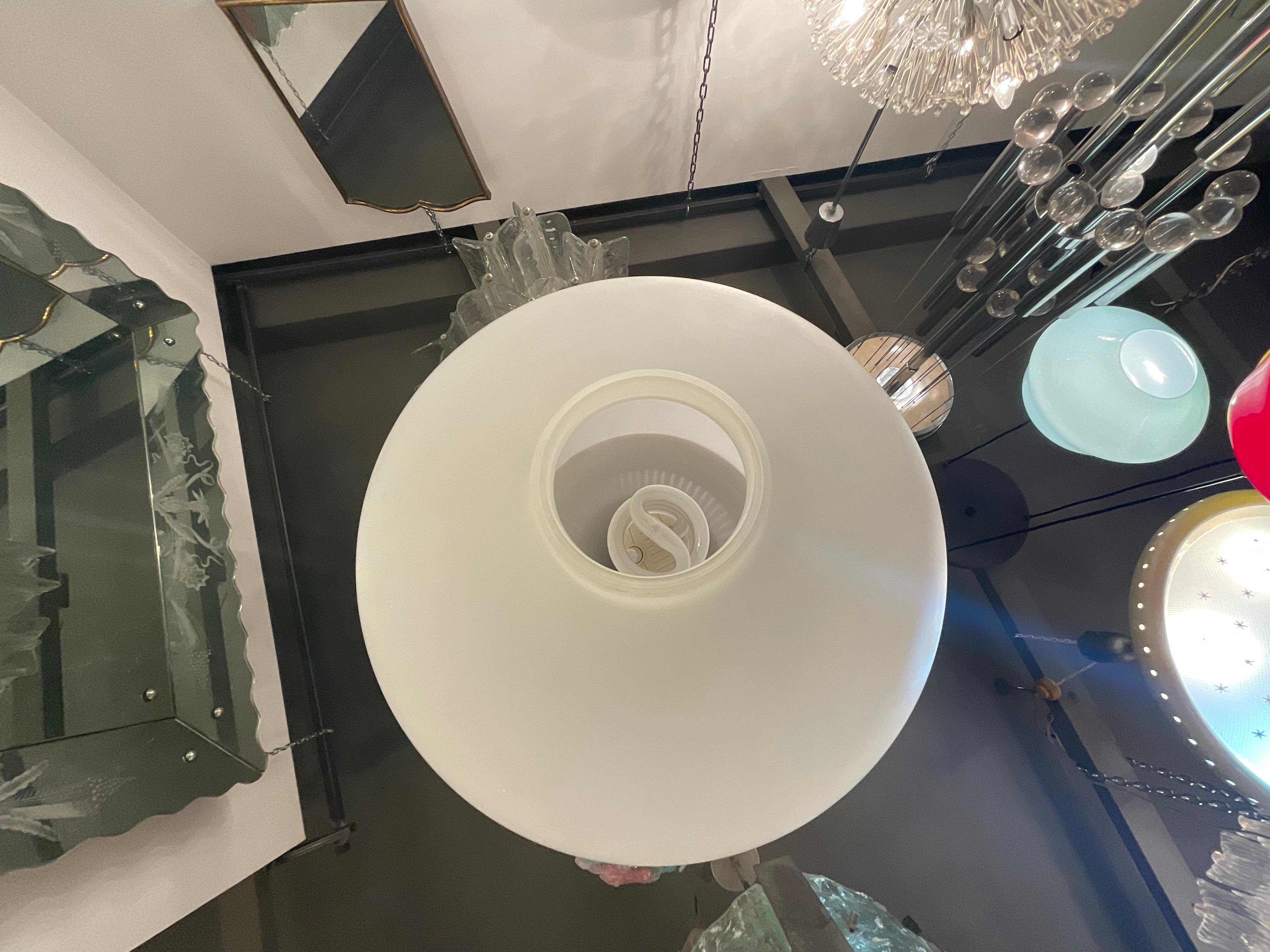 STILNOVO - 60's chandelier - 3 stratus opaline glass - Made in ITALI For Sale 1