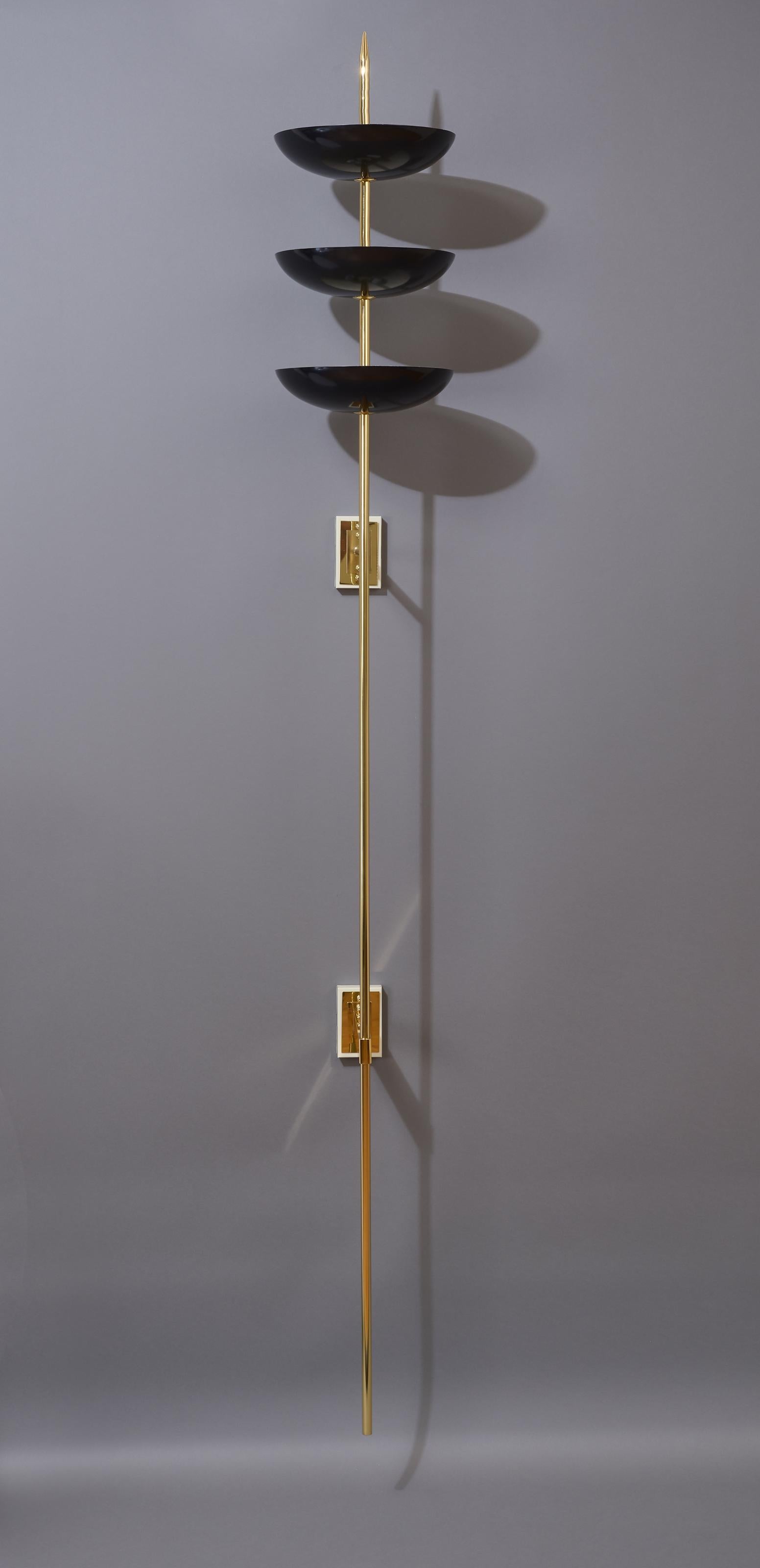 Stilnovo, Massive Pair of Three Bowl Sconces in Brass and Enamel, Italy, 1950s For Sale 3