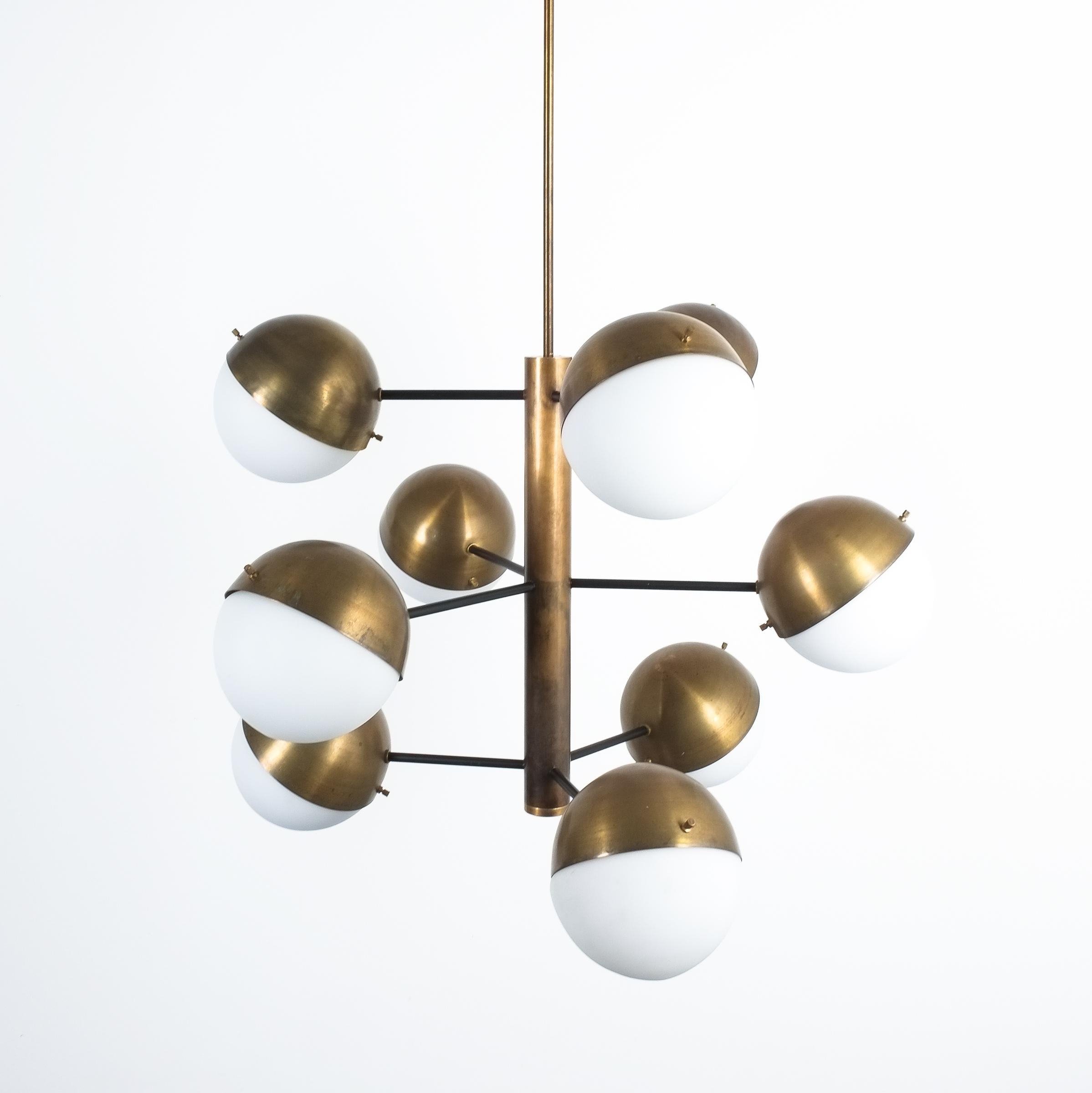 Stilnovo midcentury brass opaline glass chandelier, Italy, circa 1950. Stunning and large original Stilnovo (labelled) lamp with 9 brass and opaline glass balls, good original vintage condition with no major flaws. 9 bulbs in total are illuminating
