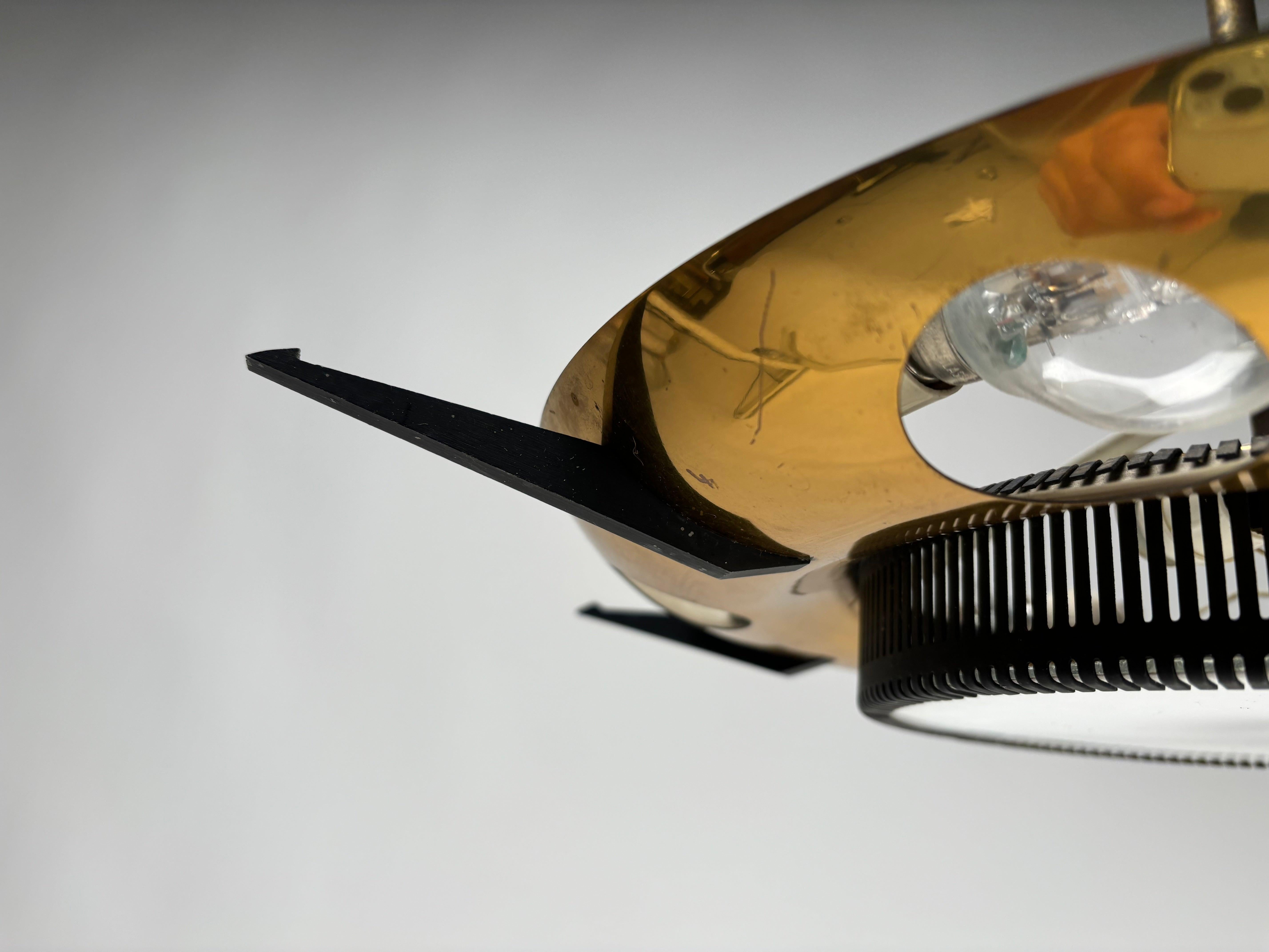 Metà XX secolo Lampadario di metà secolo in vetro e ottone di Stilnovo, Italia, anni '50 in vendita