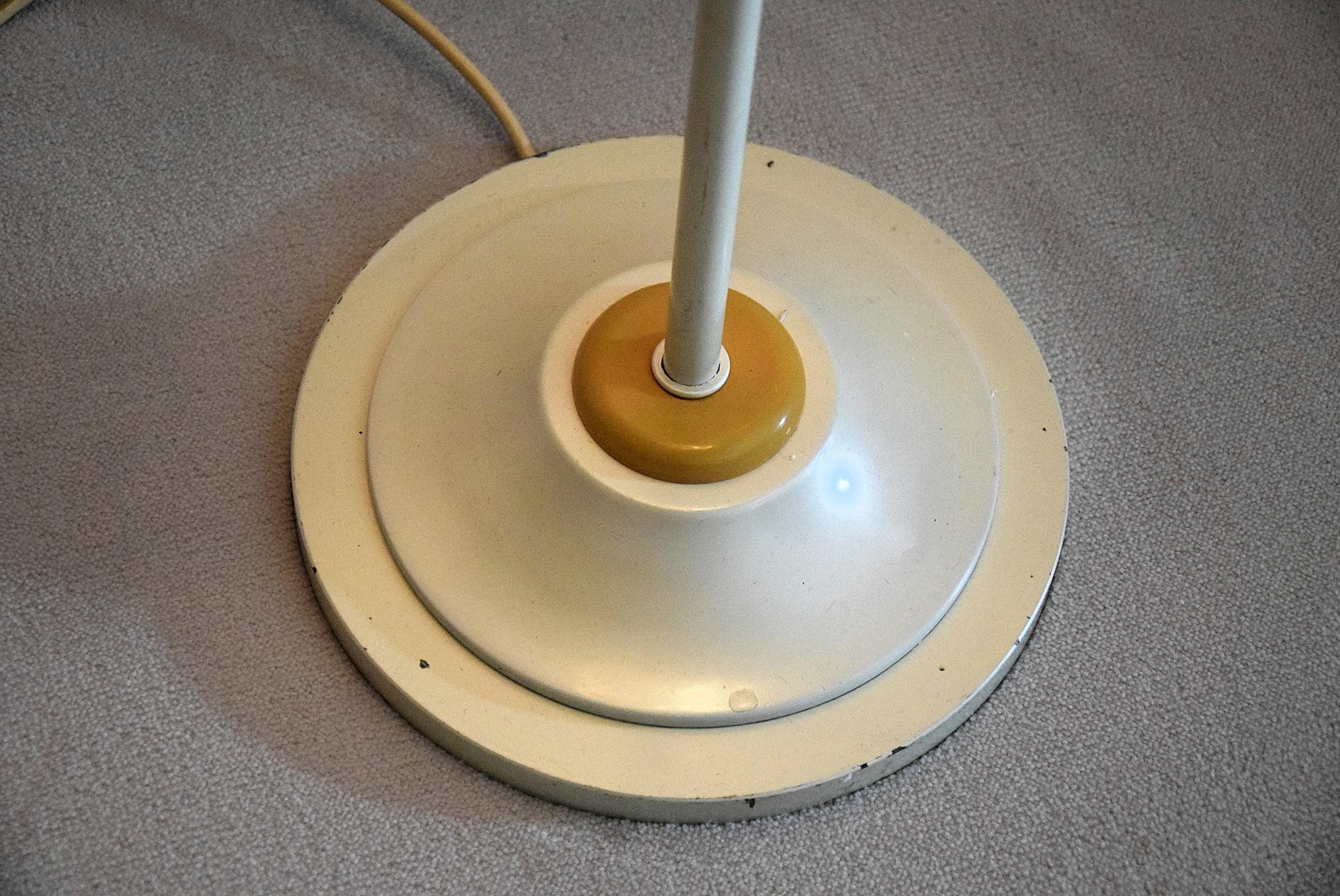 Italian Midcentury Floor Lamp by Stilnovo, 1960s For Sale 4
