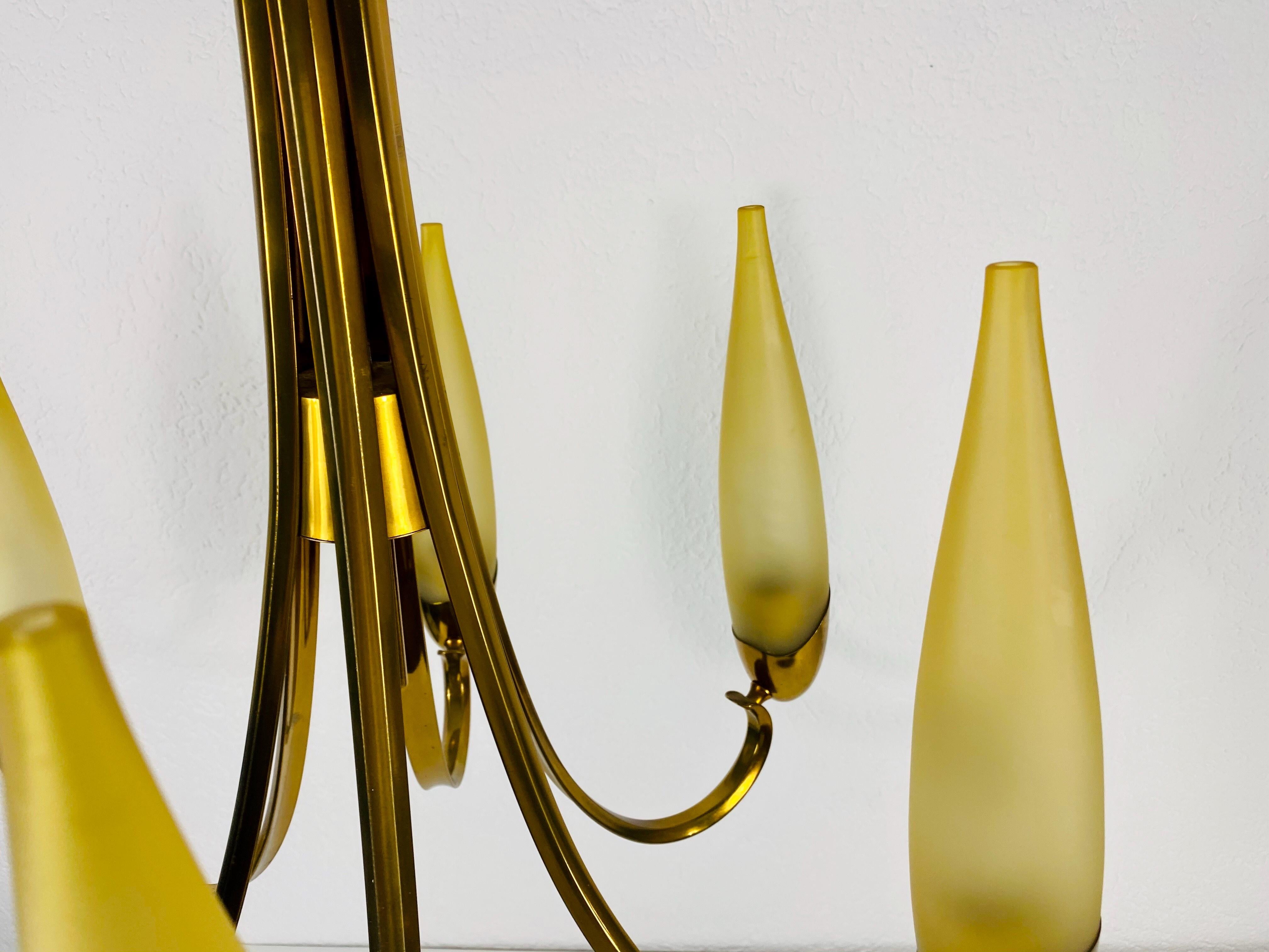 Mid-Century Modern Italian Brass and Glass Chandelier, 1960s 5