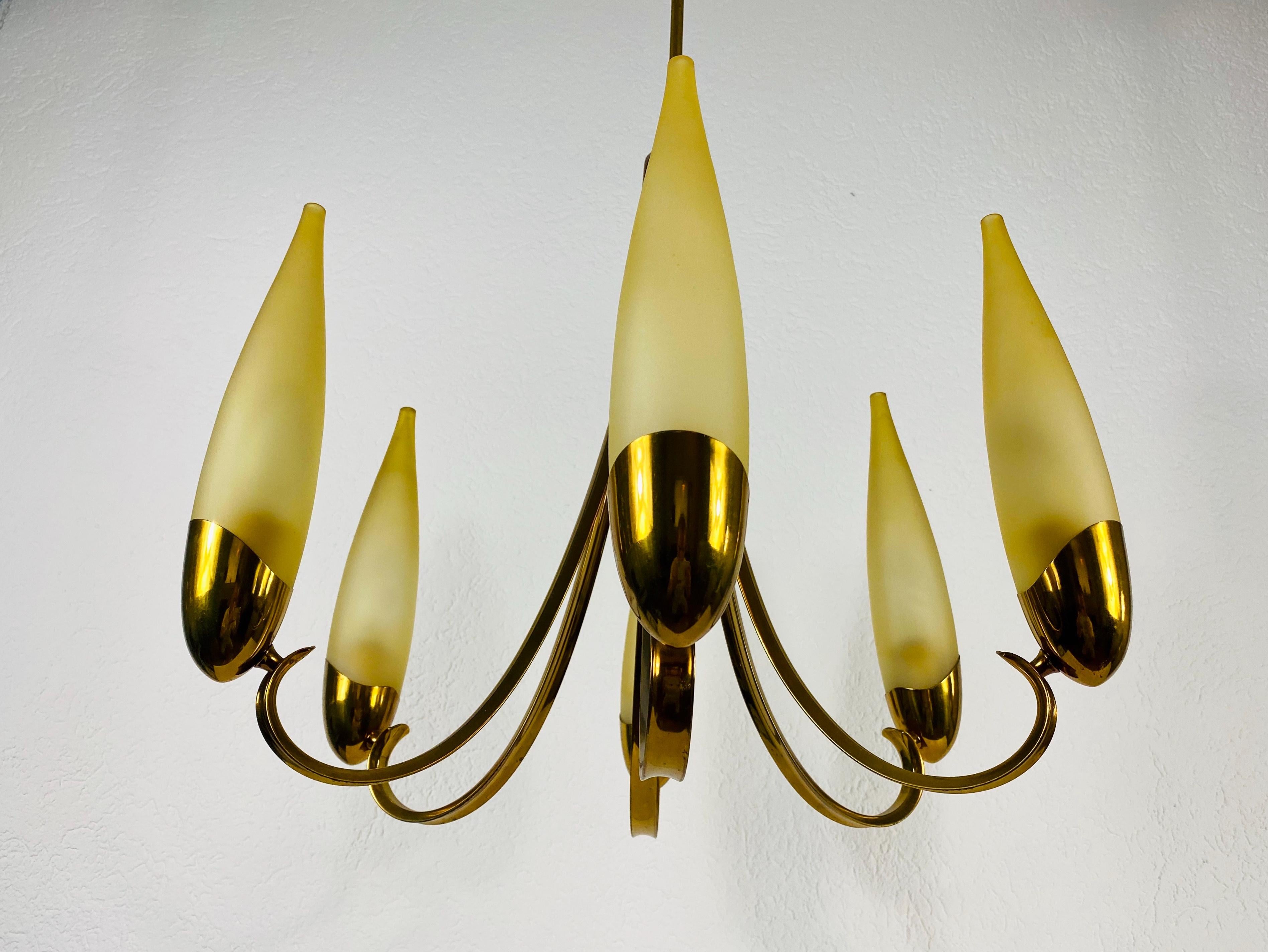 Mid-Century Modern Italian Brass and Glass Chandelier, 1960s 1