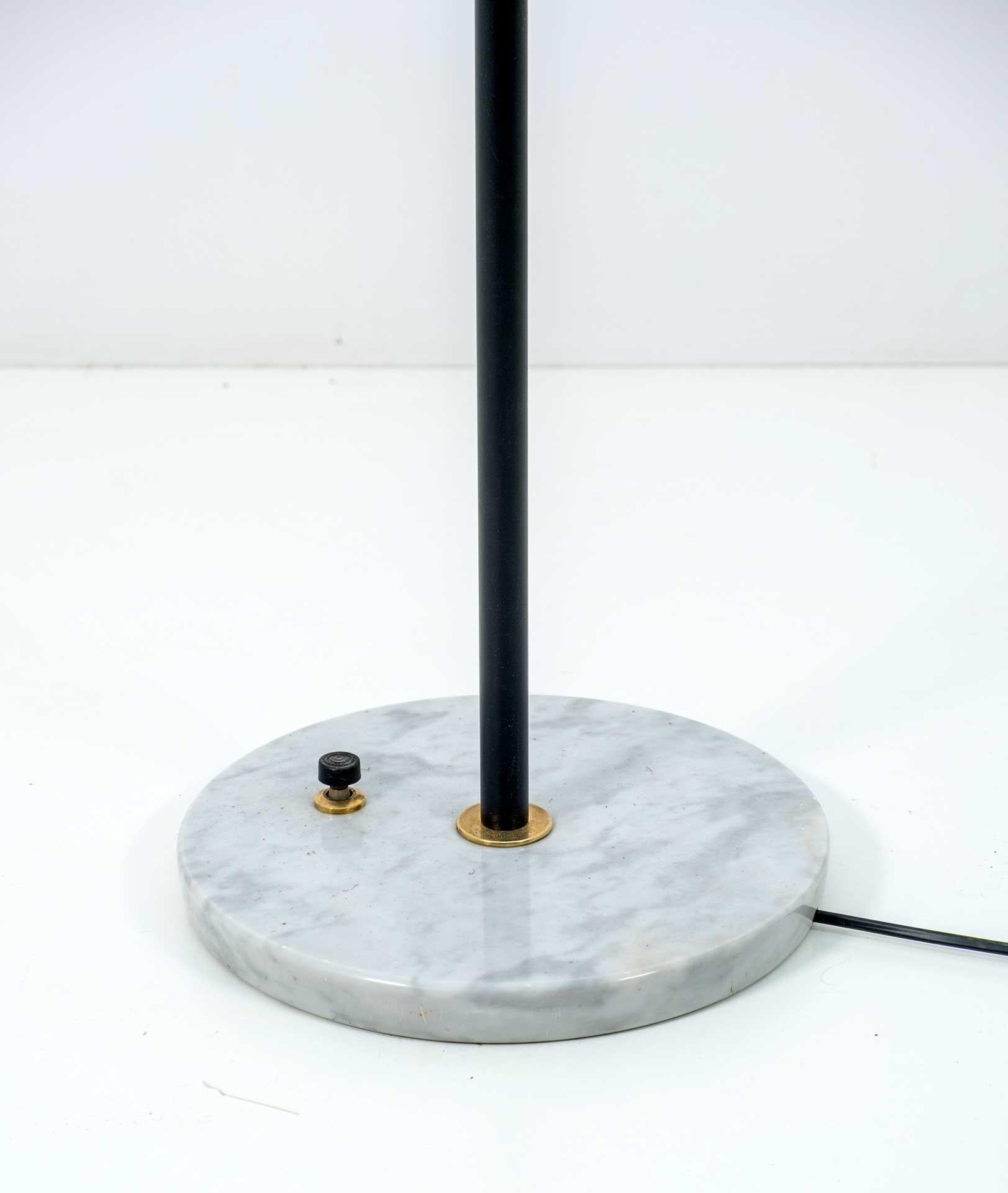 Stilnovo Mid-Century Modern Italian Brass and Opaline Glass Floor Lamp, 1950s For Sale 5