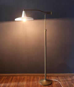 Stilnovo Mid-Century Reading Floor Lamp Brass whit lacquered Metal italy 1950s