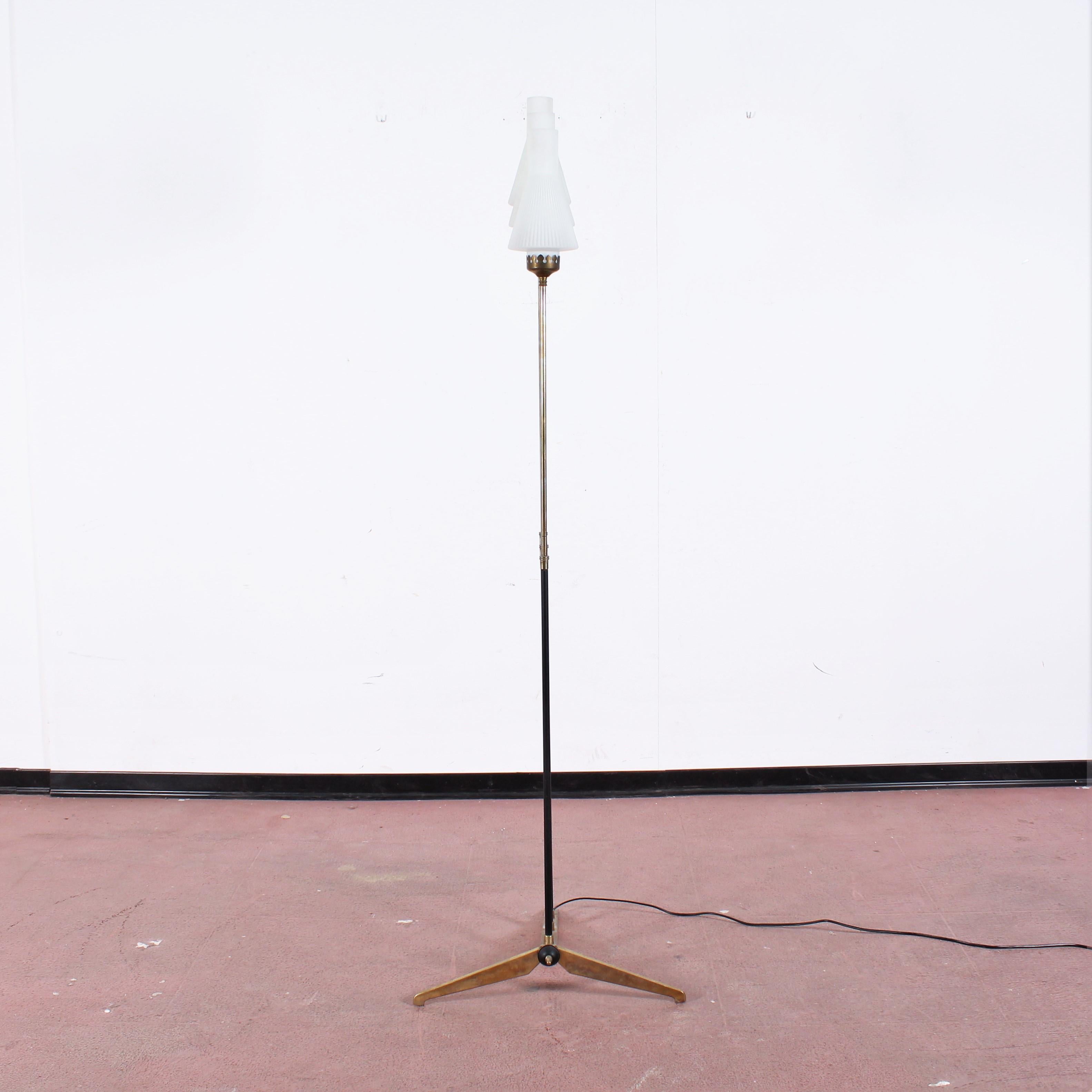 Mid-Century Modern Stilnovo Midcentury White Opaline Glass and Brass Floor Lamp, 1960s, Italy