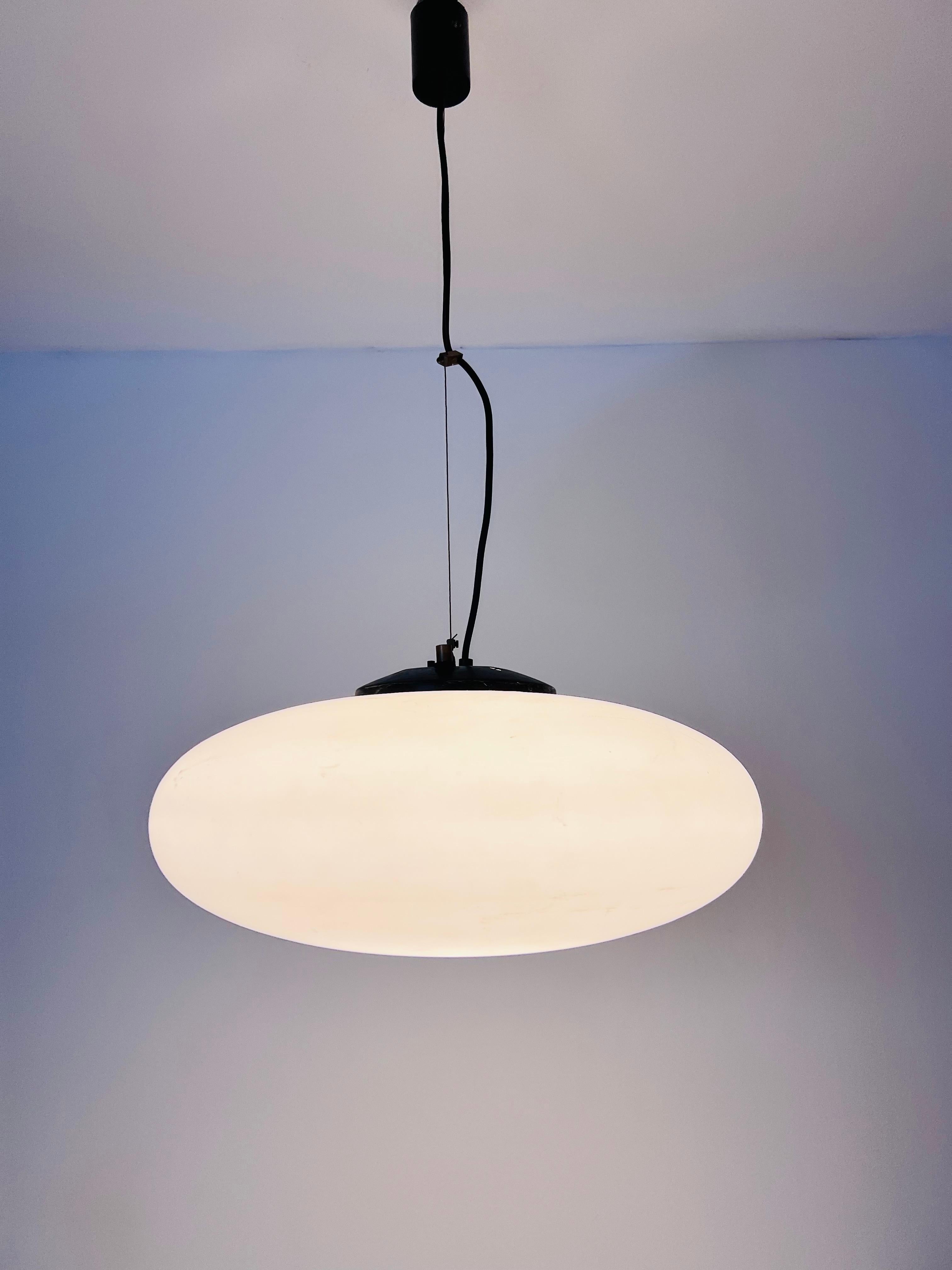 Stilnovo Midcentury Brass and Glass Chandelier, 1950s, Italy For Sale 3