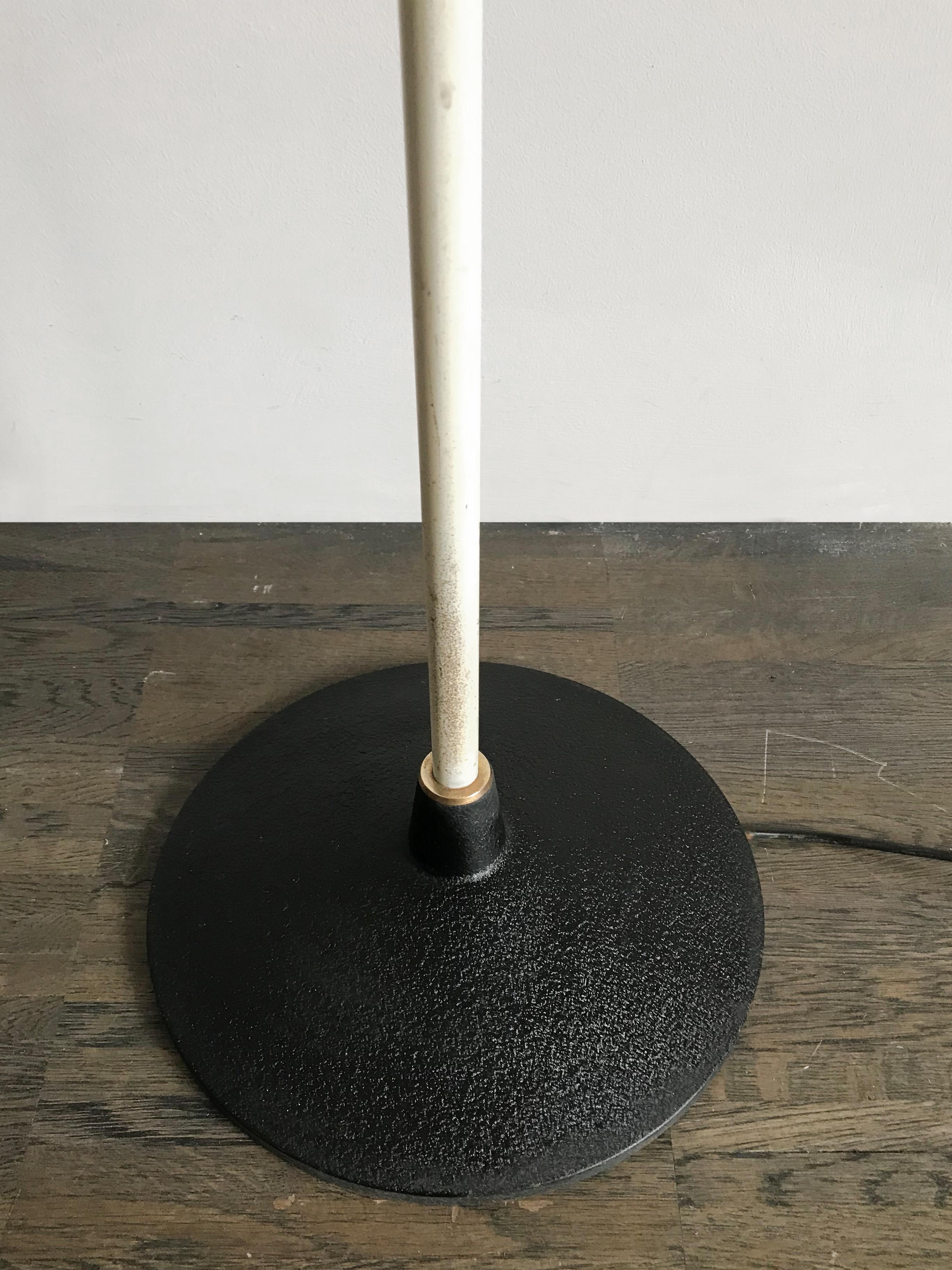 Stilnovo Mid-Century Modern Design Italian Glass Brass Floor Lamp, 1950s 1