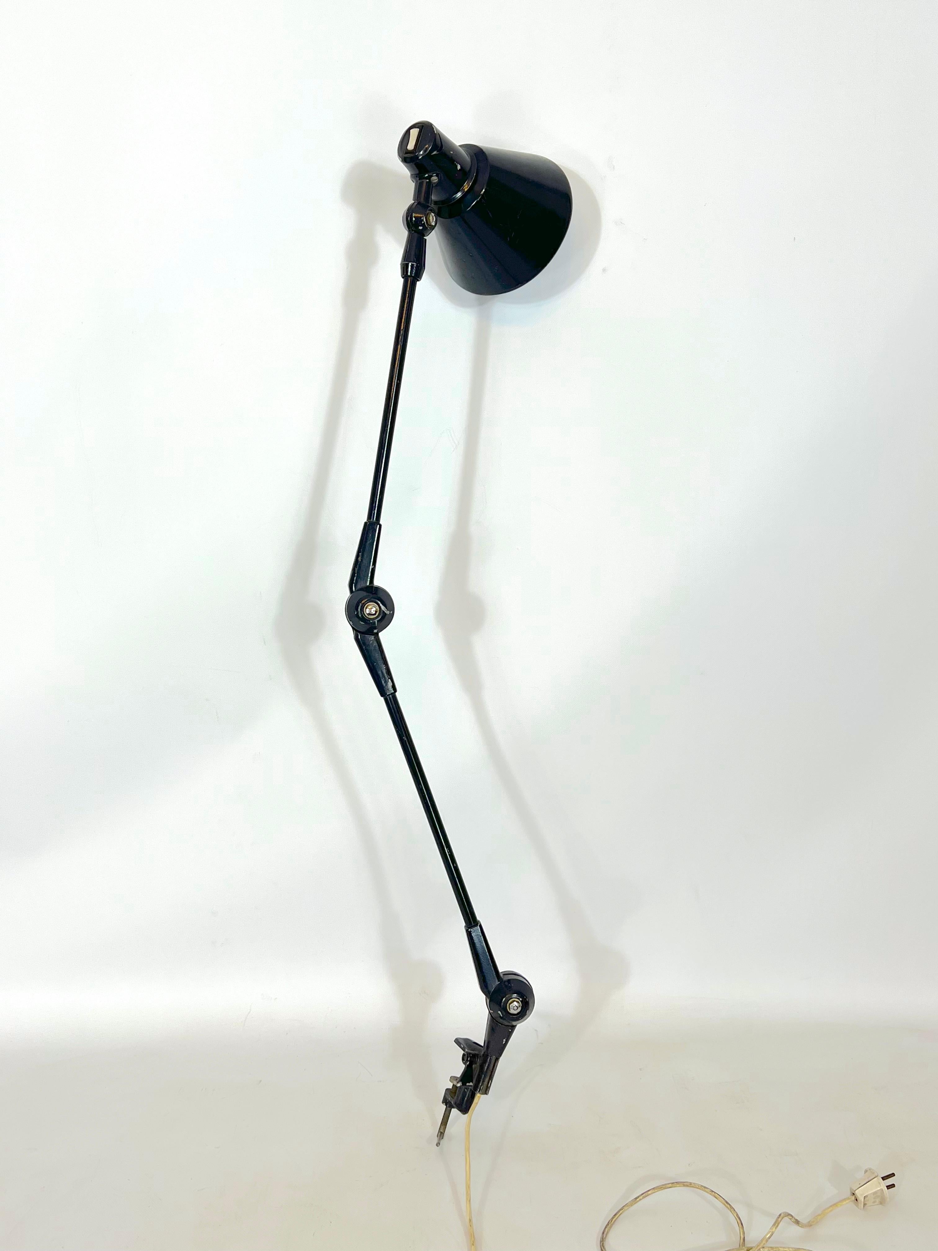 Stilnovo Milano, Large Articulated Desk Lamp from 60s, Signed For Sale 1