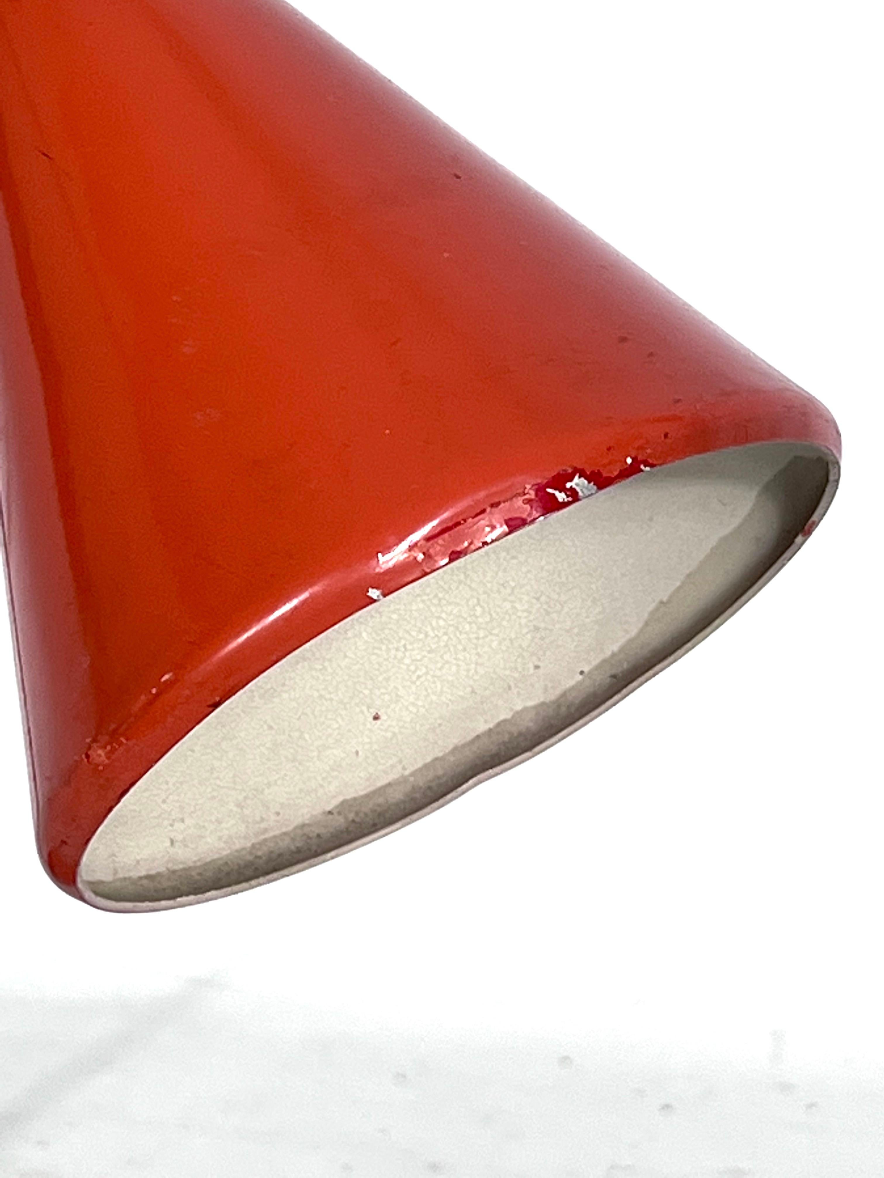 Stilnovo Milano, Salmon Orange Table Lamp from 60s. Signed In Fair Condition For Sale In Catania, CT