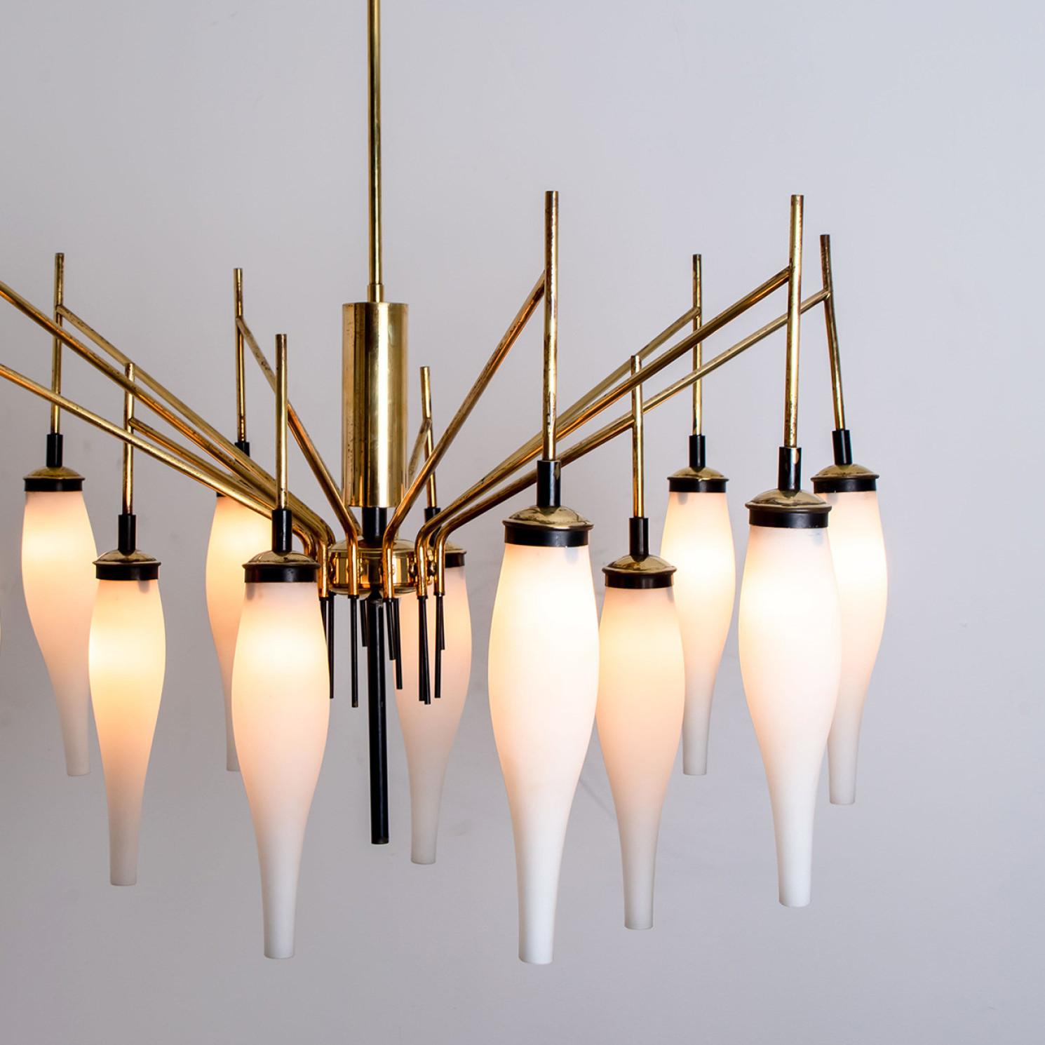 Stilnovo Milkglass and Brass Chandelier, Italy, 1960s For Sale 4