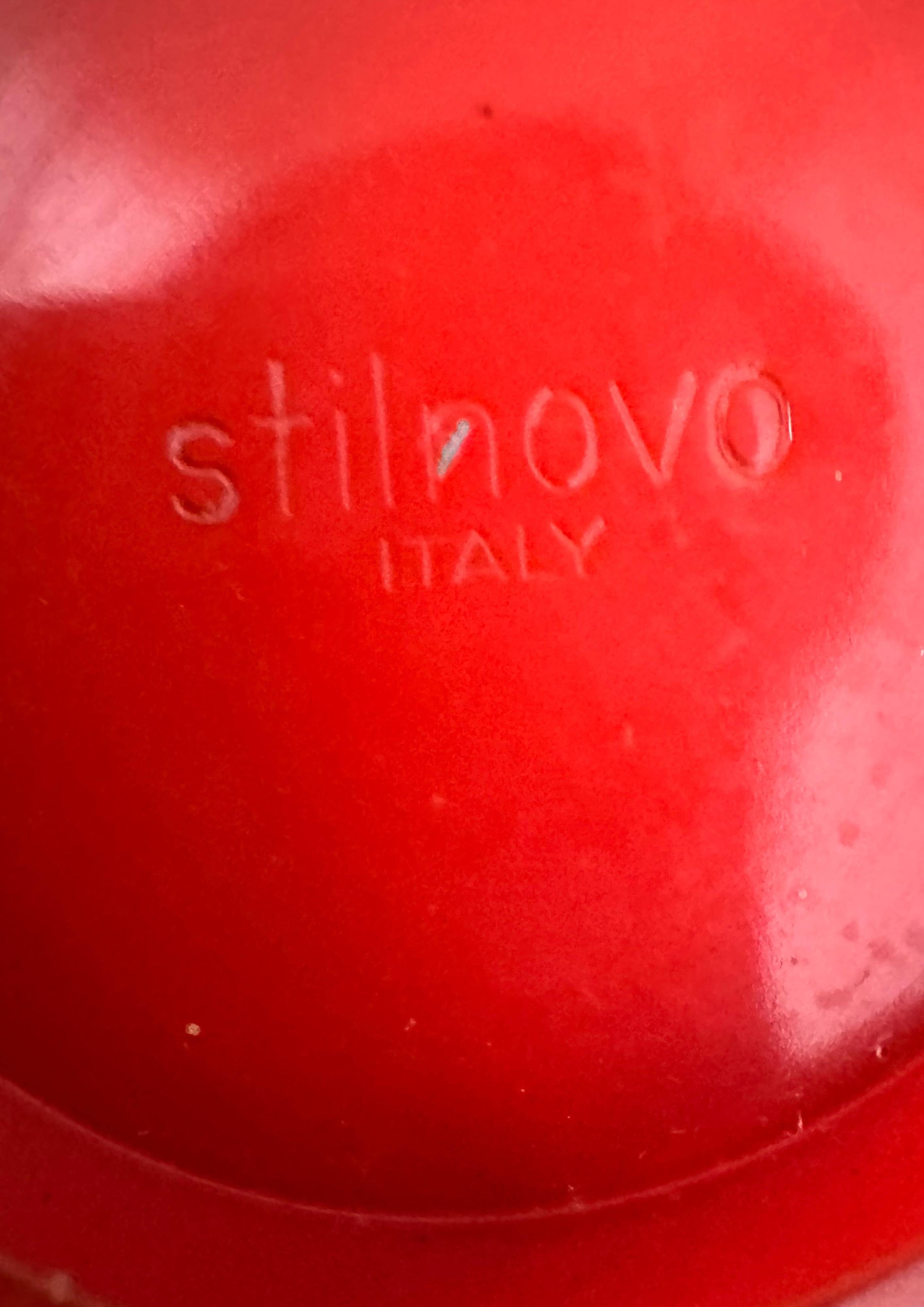 STILNOVO Mod. 2701, Paar Wandleuchter in rotem Lack und verchromtem Stahl im Angebot 5